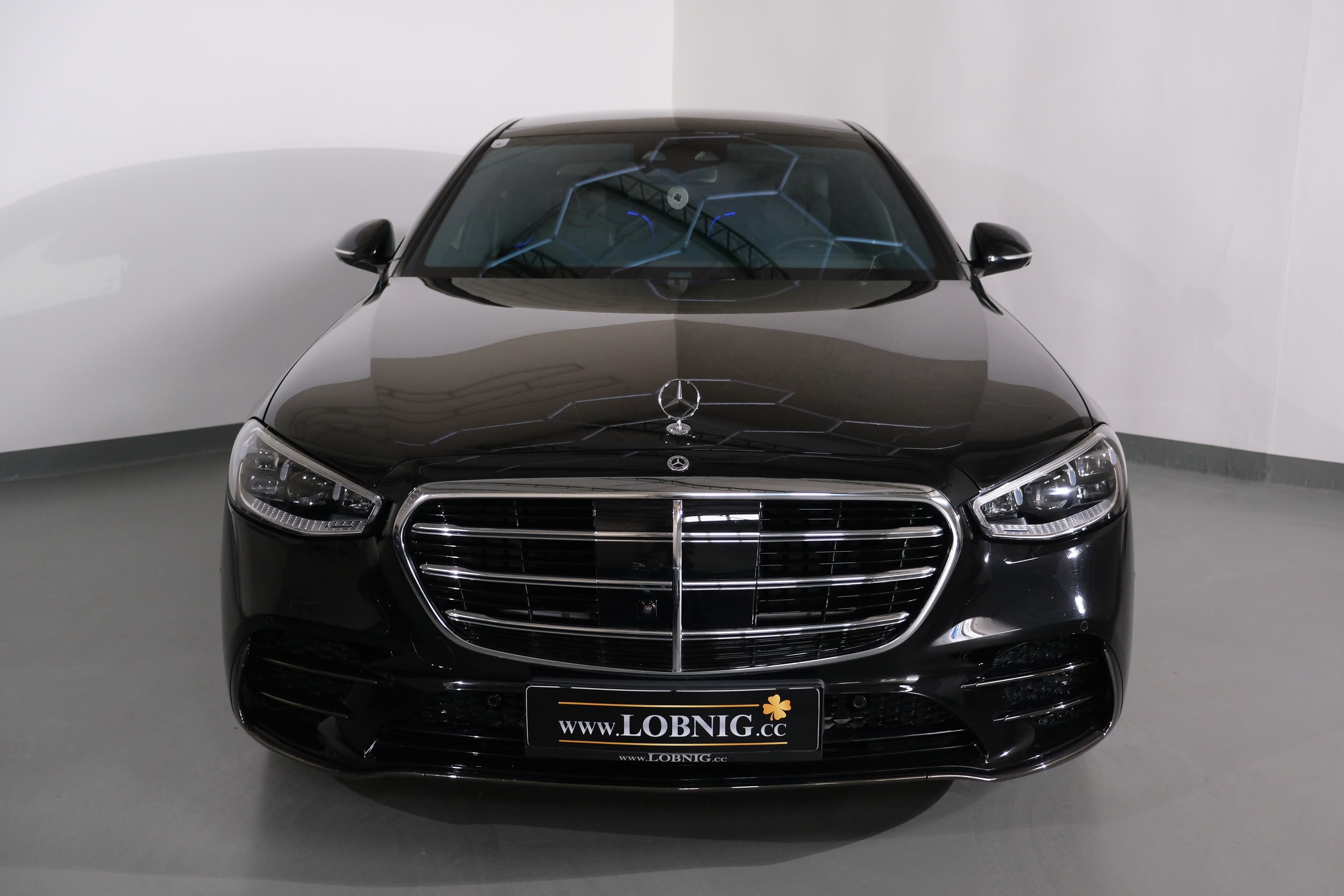 Mercedes Benz S-Klasse Bild 2