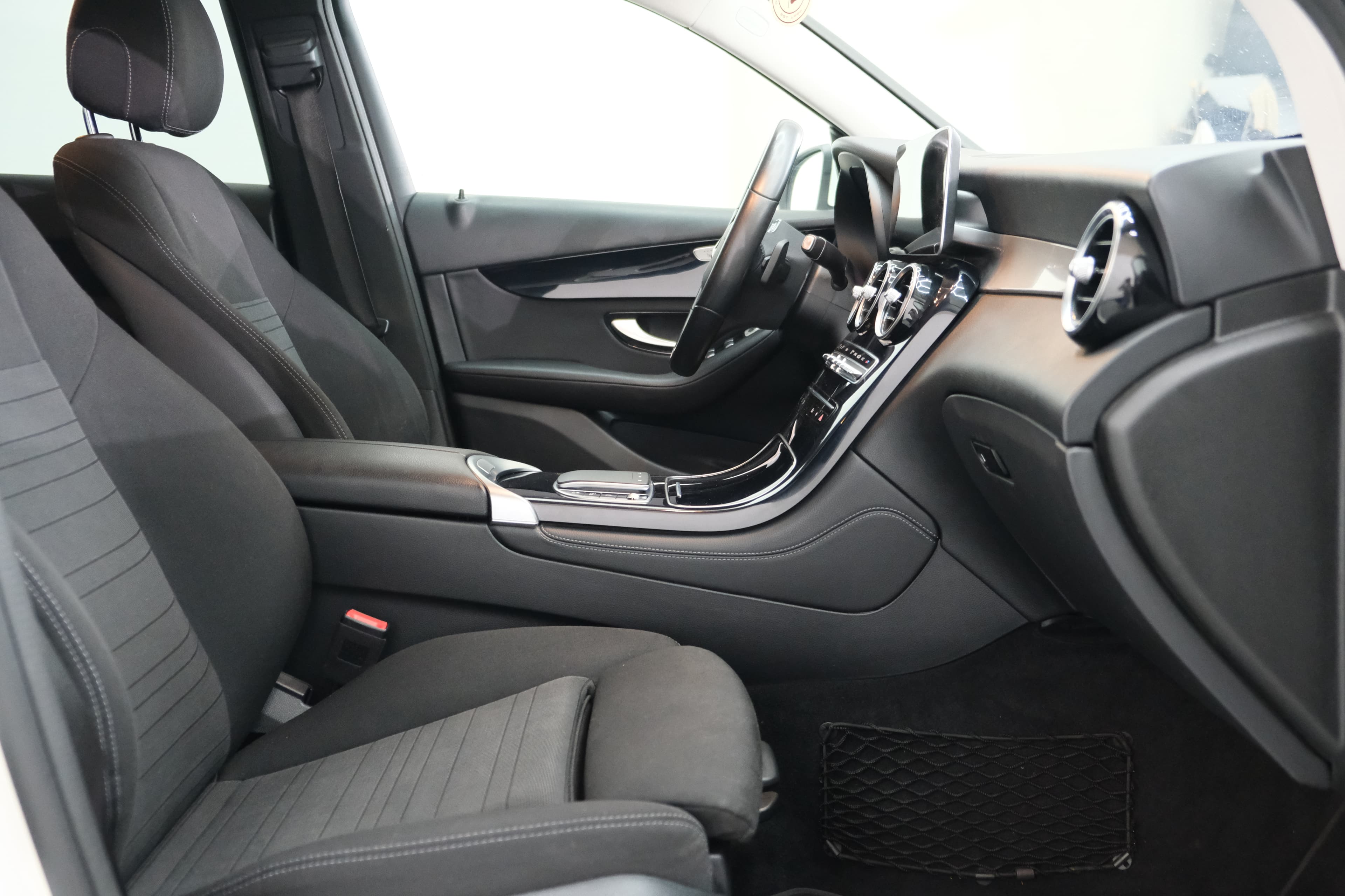 Mercedes Benz GLC 200 Bild 25