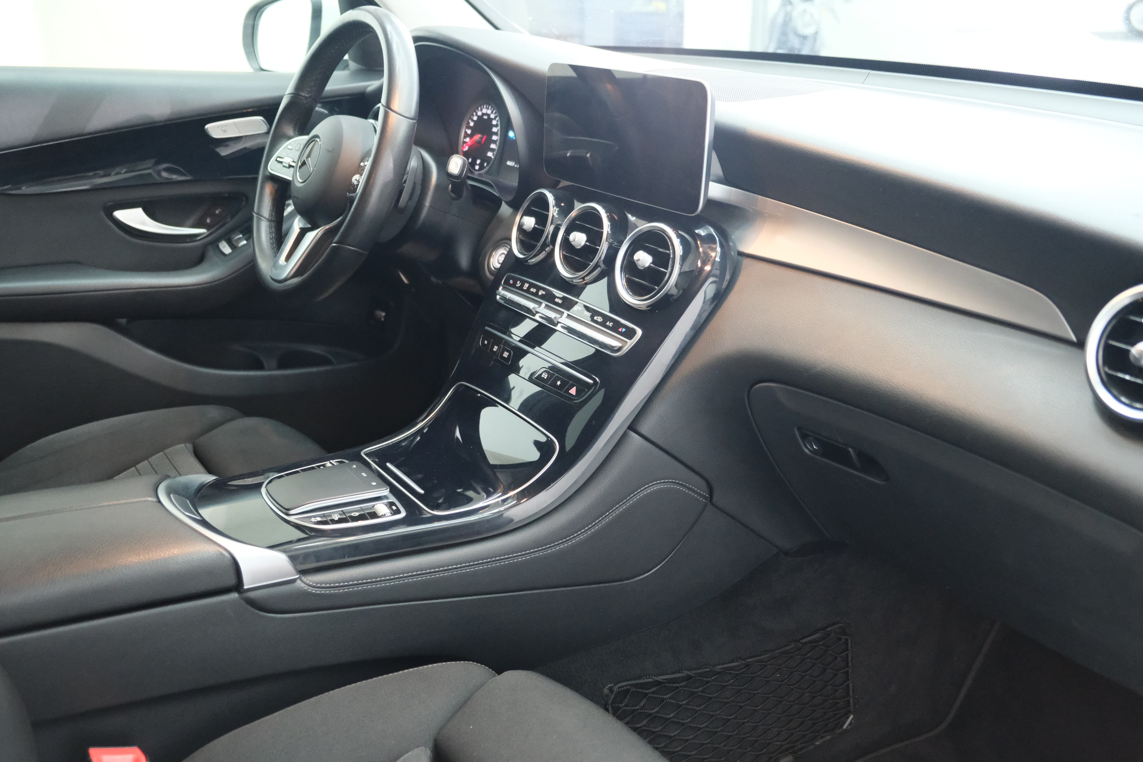 Mercedes Benz GLC 200 Bild 23