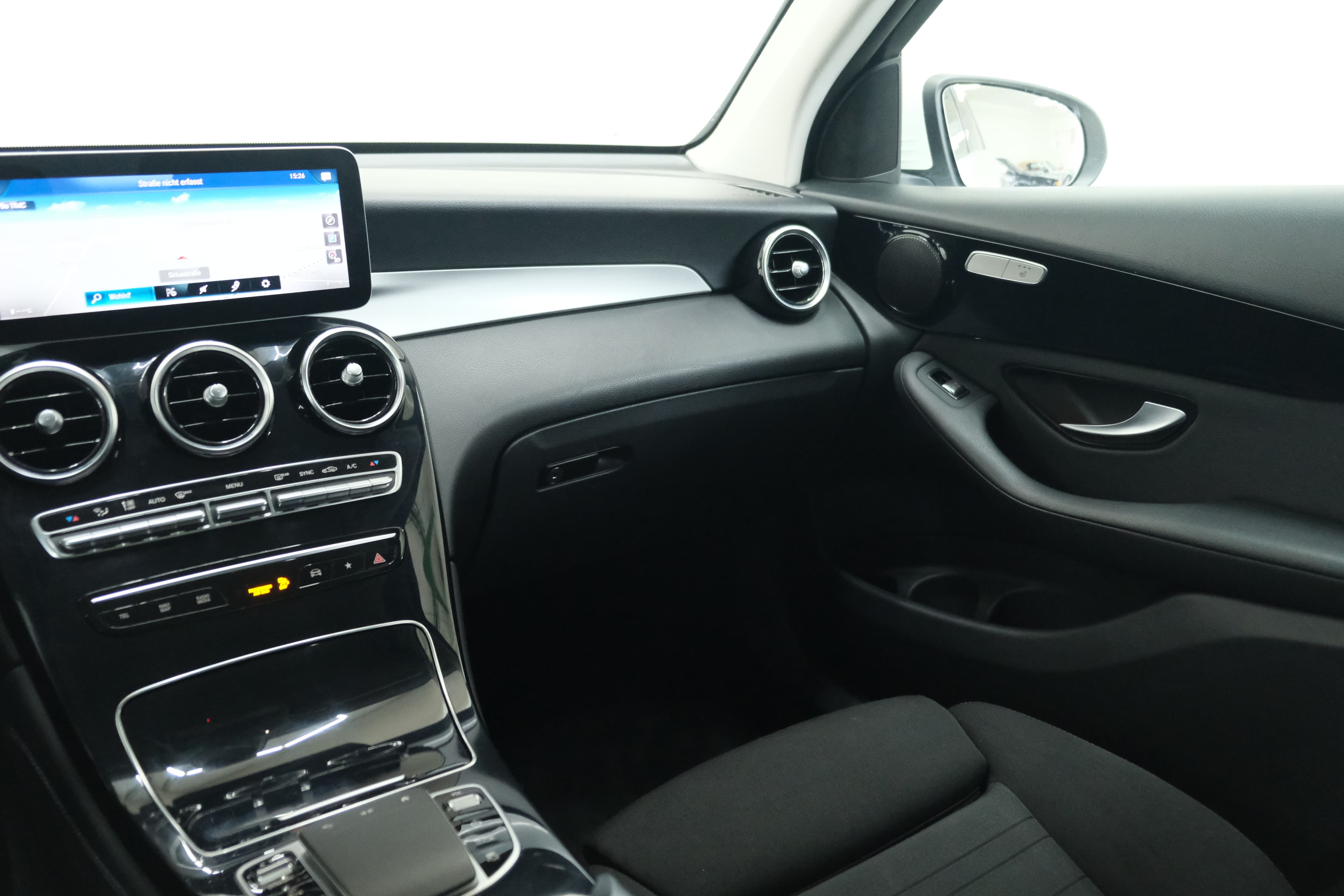 Mercedes Benz GLC 200 Bild 18