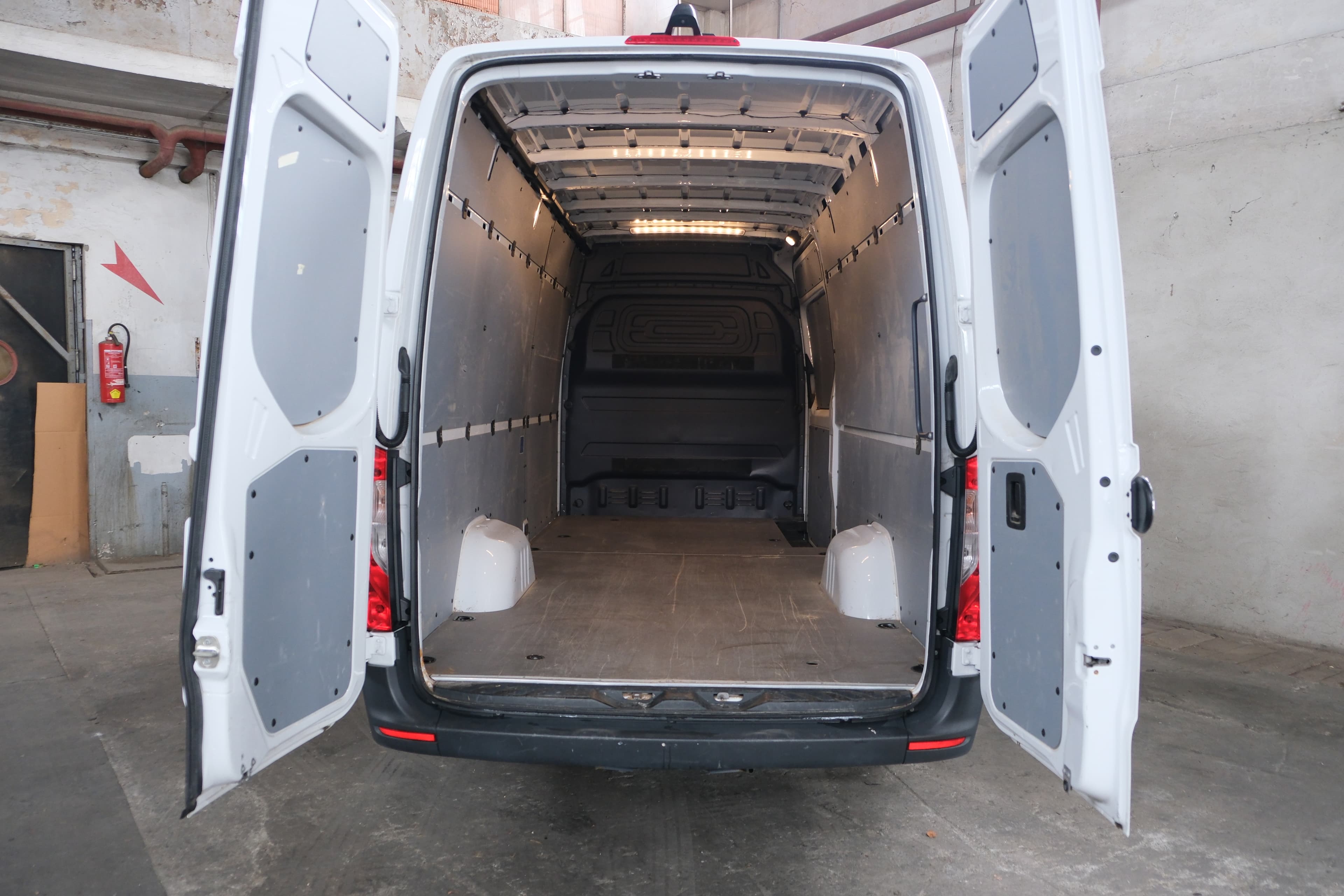 Mercedes Benz Sprinter Bild 6
