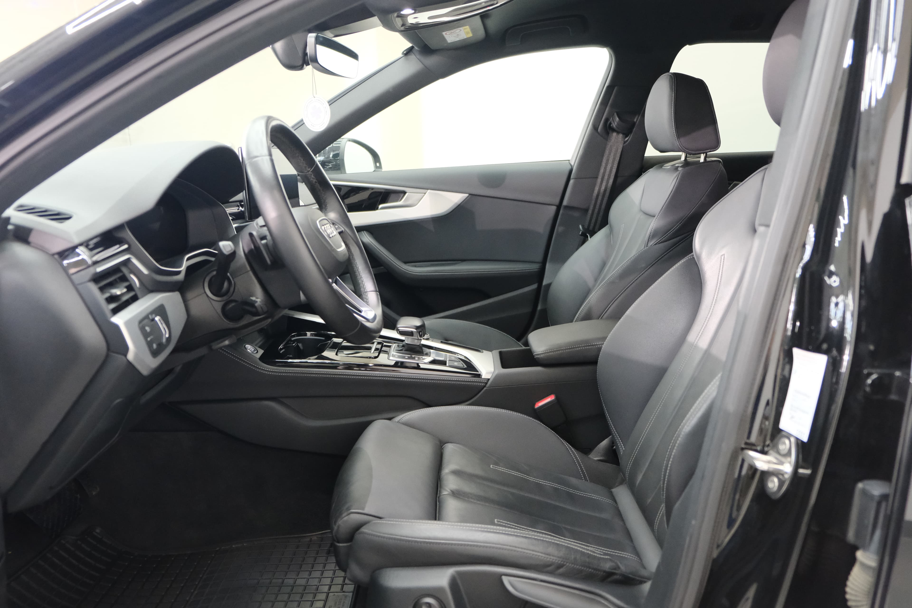 Audi A4 Allroad Bild 23
