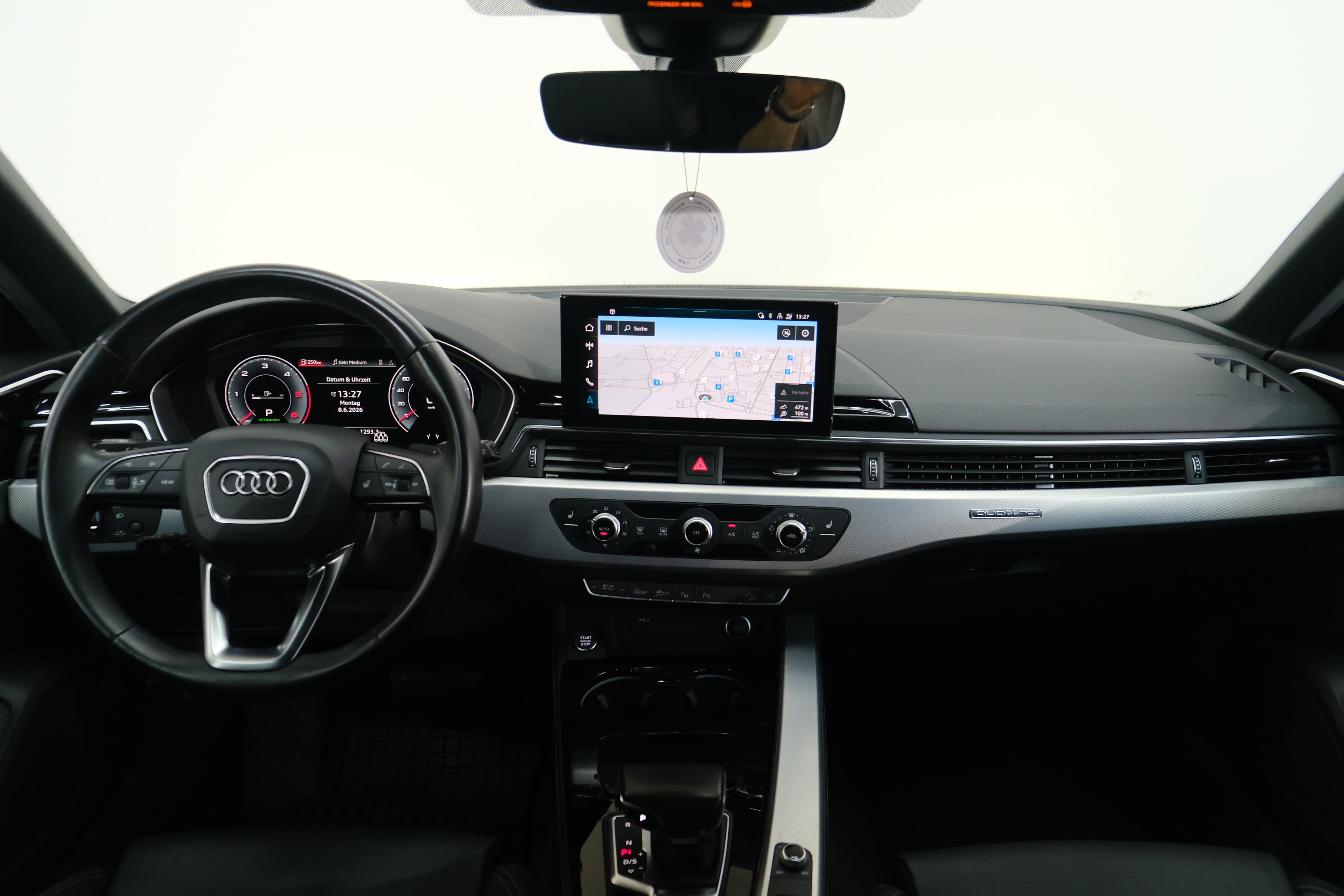 Audi A4 Allroad Bild 12