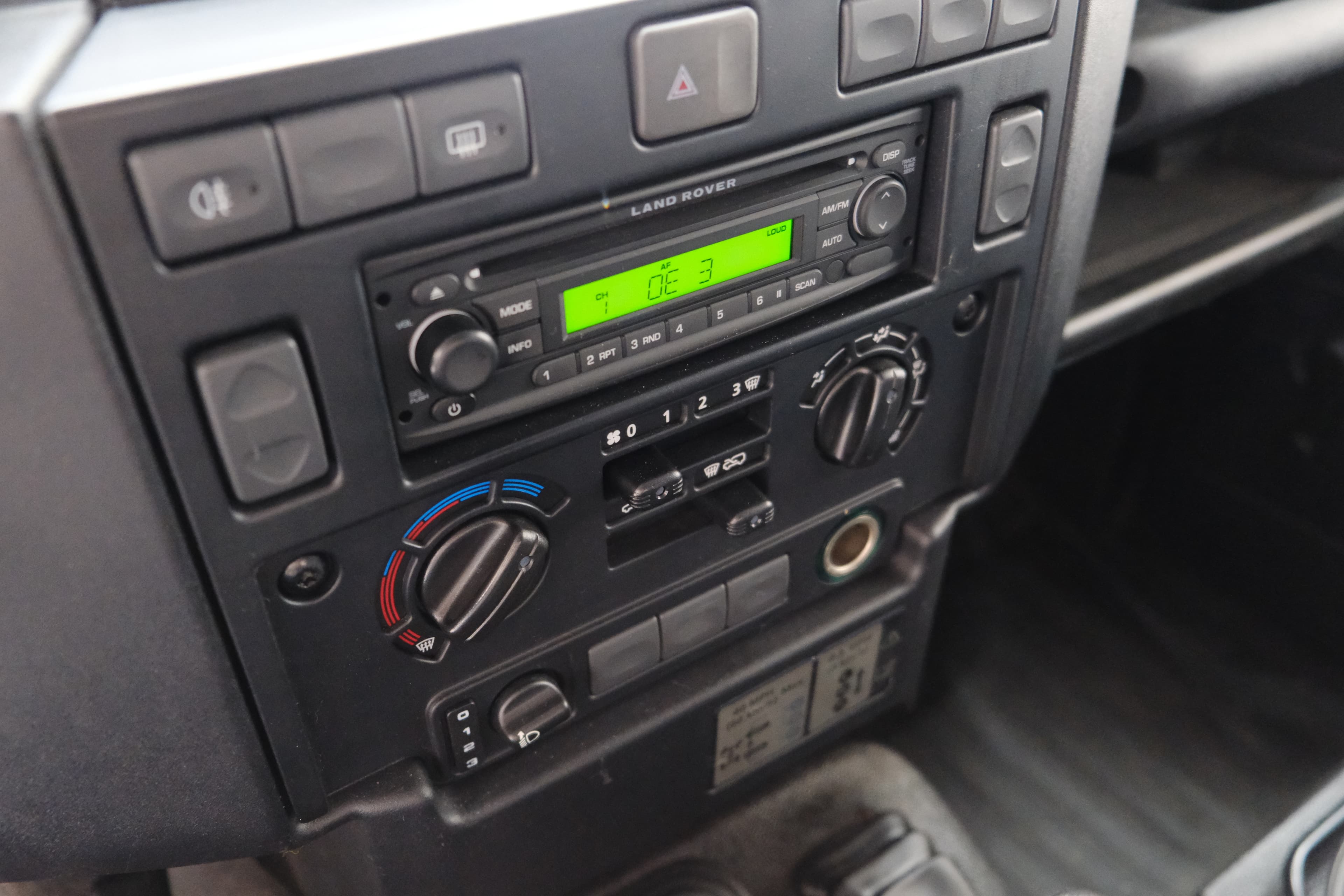 Land Rover Defender Bild 14