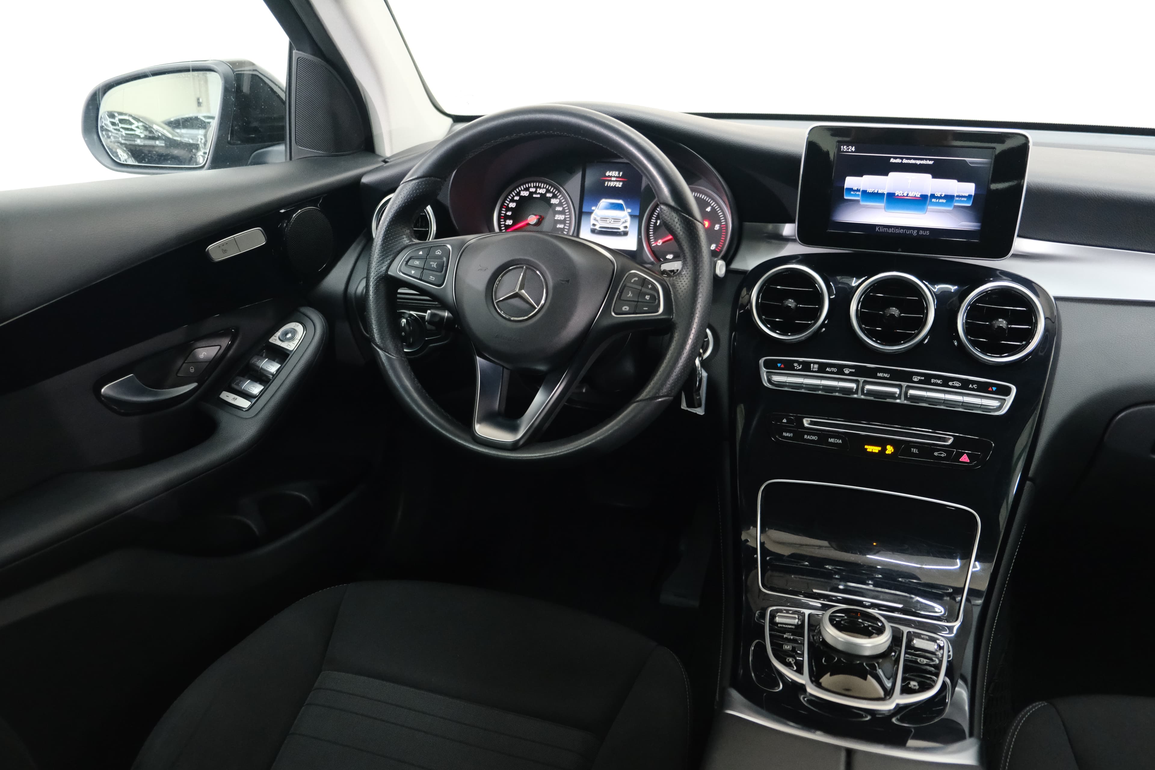 Mercedes Benz GLC Bild 17