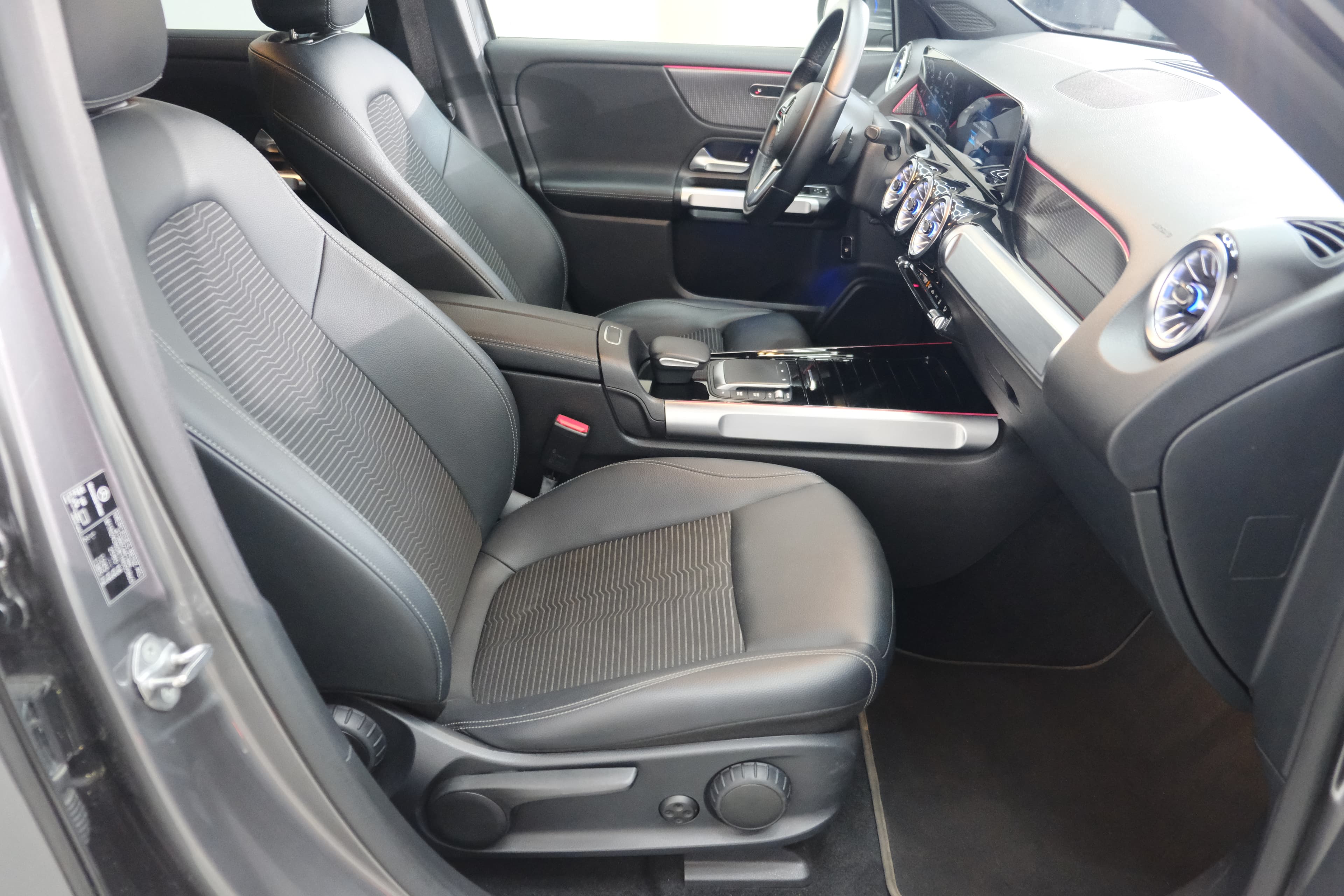 Mercedes Benz EQB Bild 25