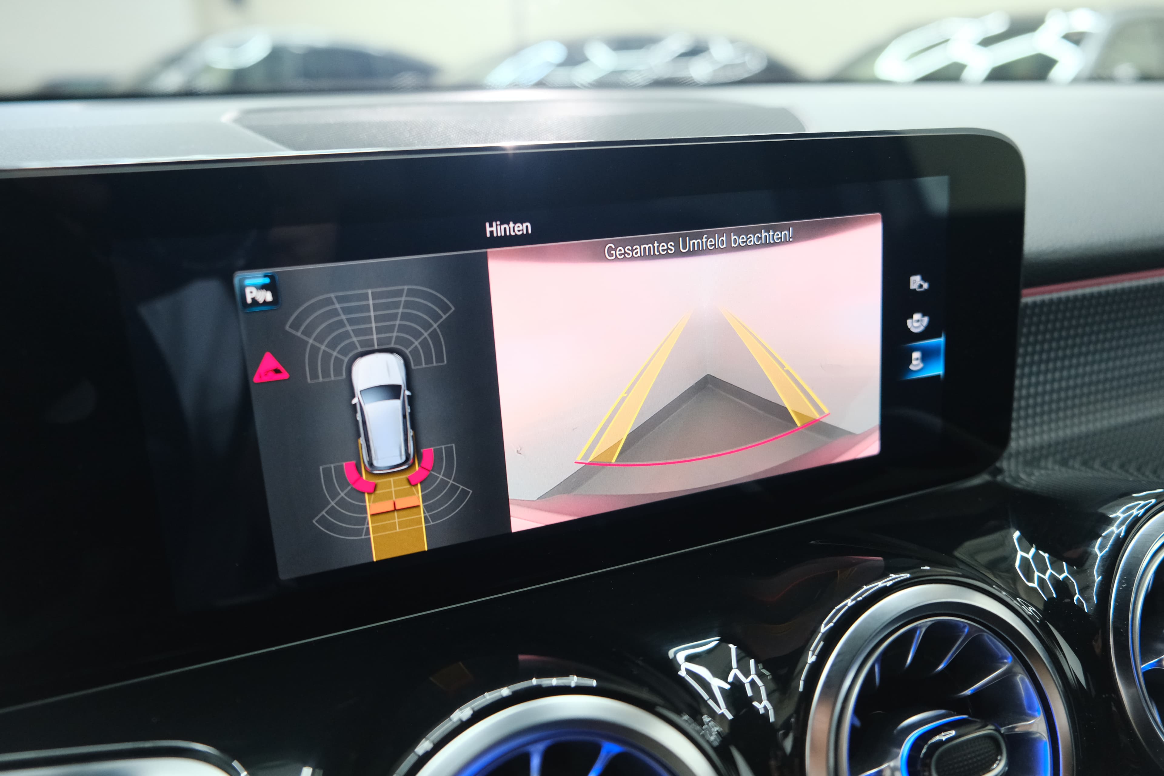 Mercedes Benz EQB Bild 22