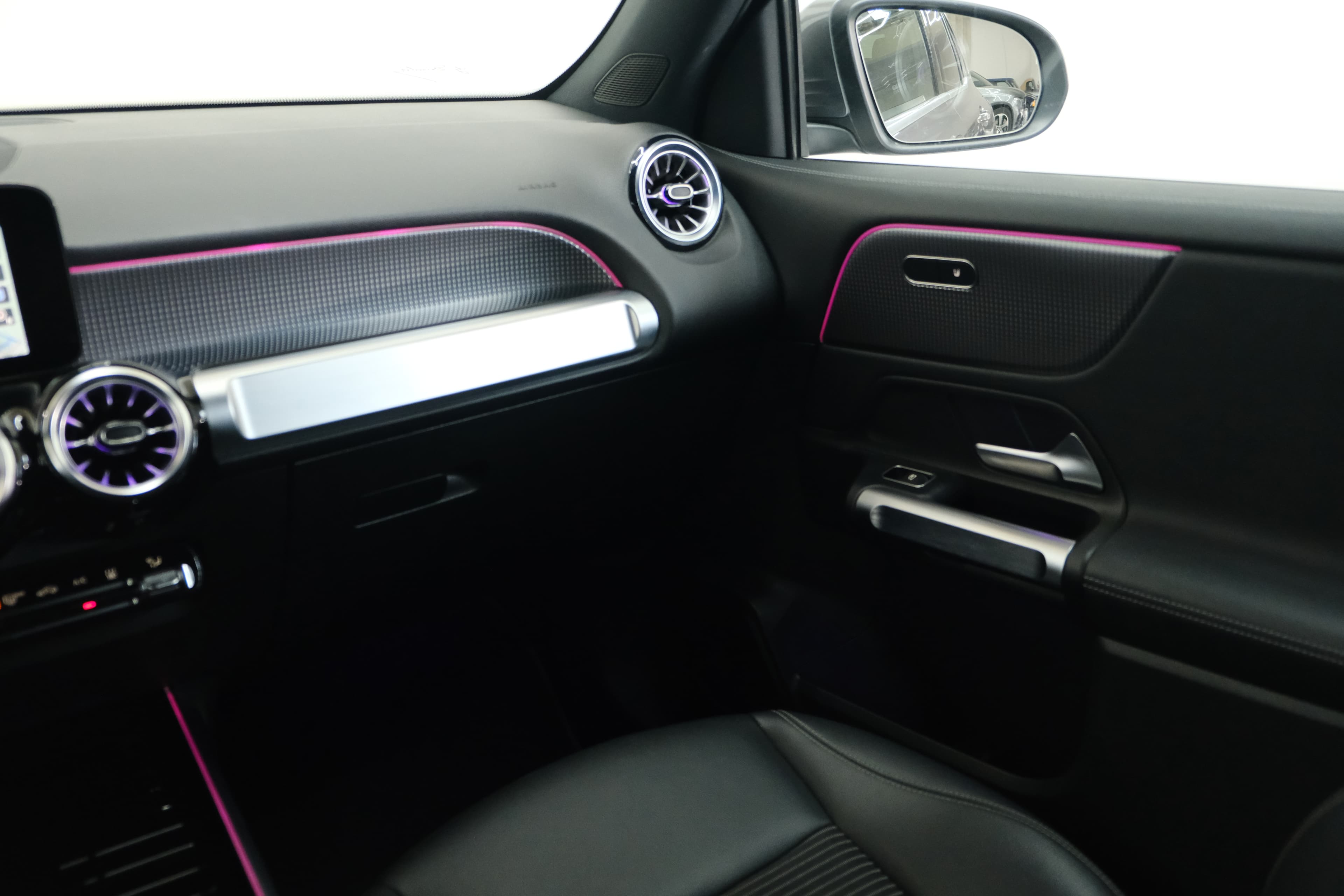 Mercedes Benz EQB Bild 18