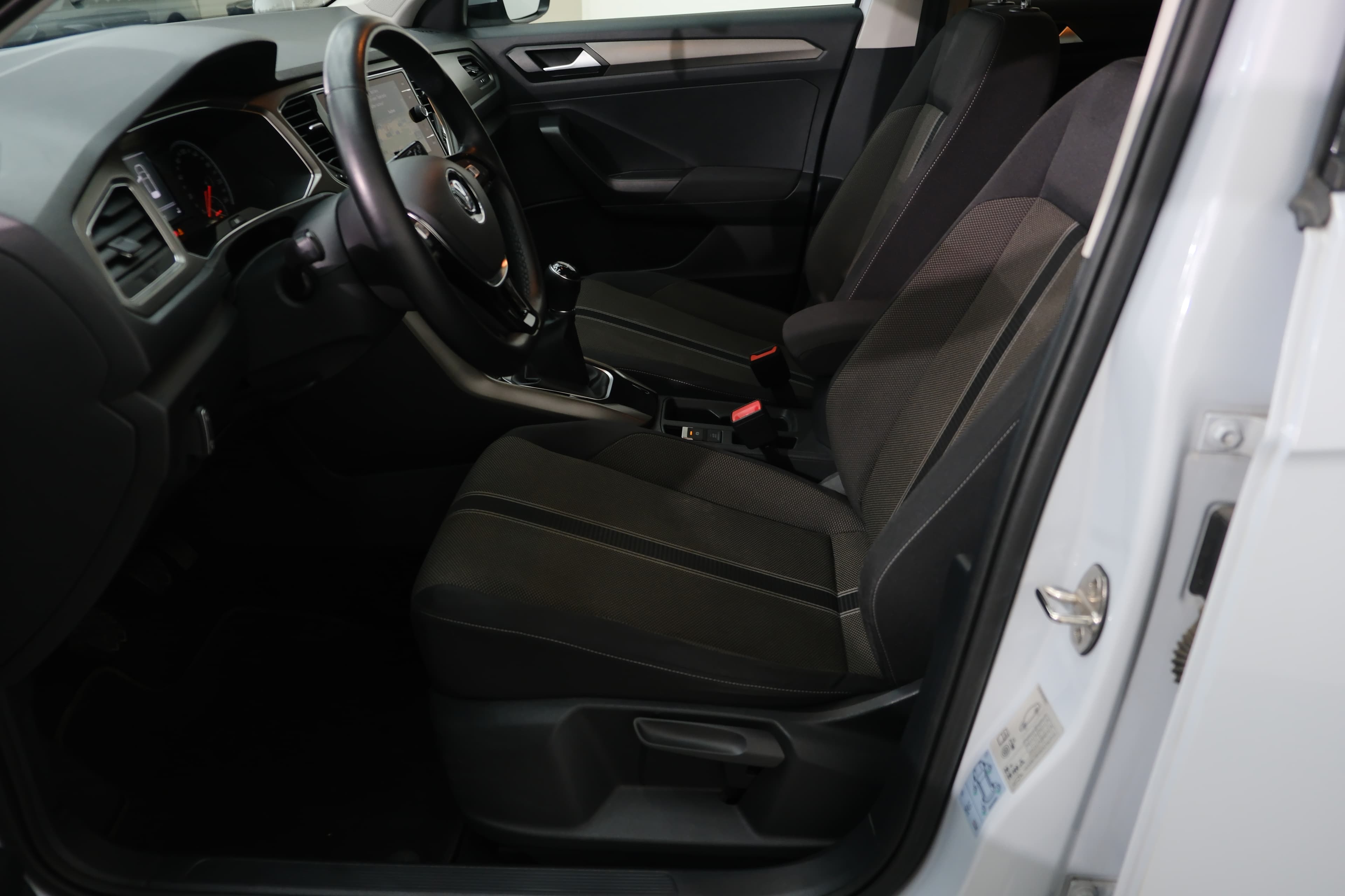 Volkswagen T-Roc Bild 18