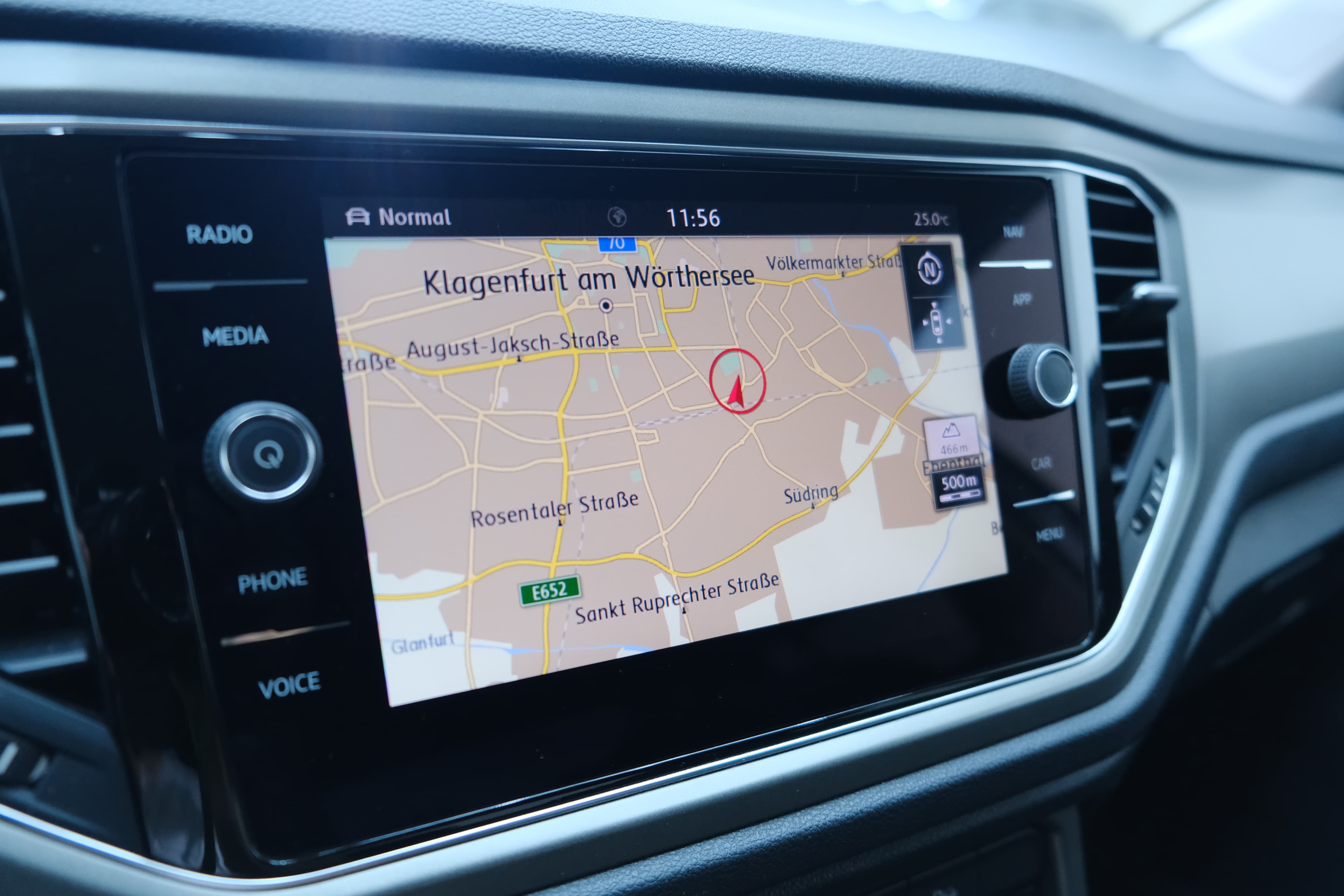 Volkswagen T-Roc Bild 14