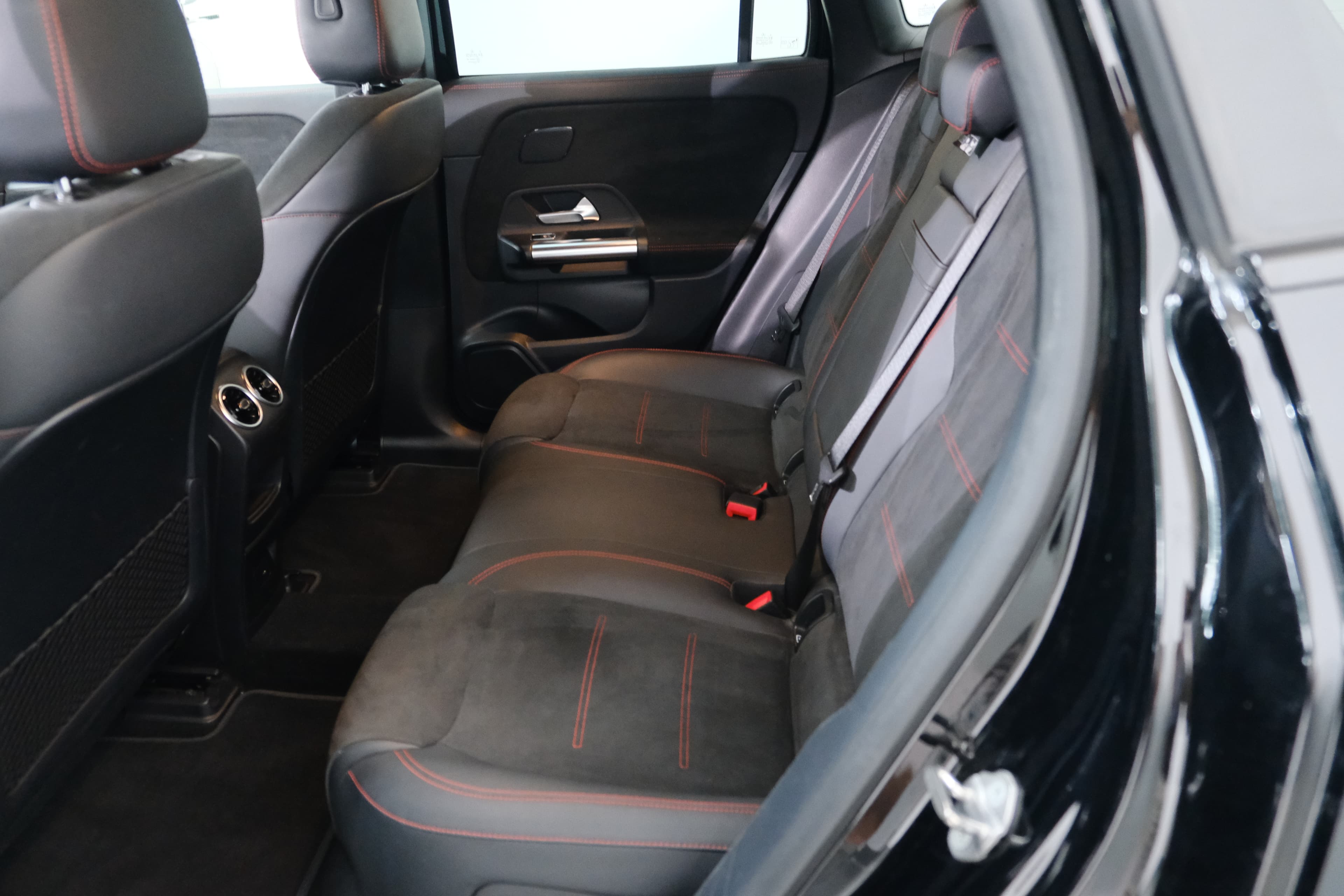 Mercedes Benz EQA Bild 25