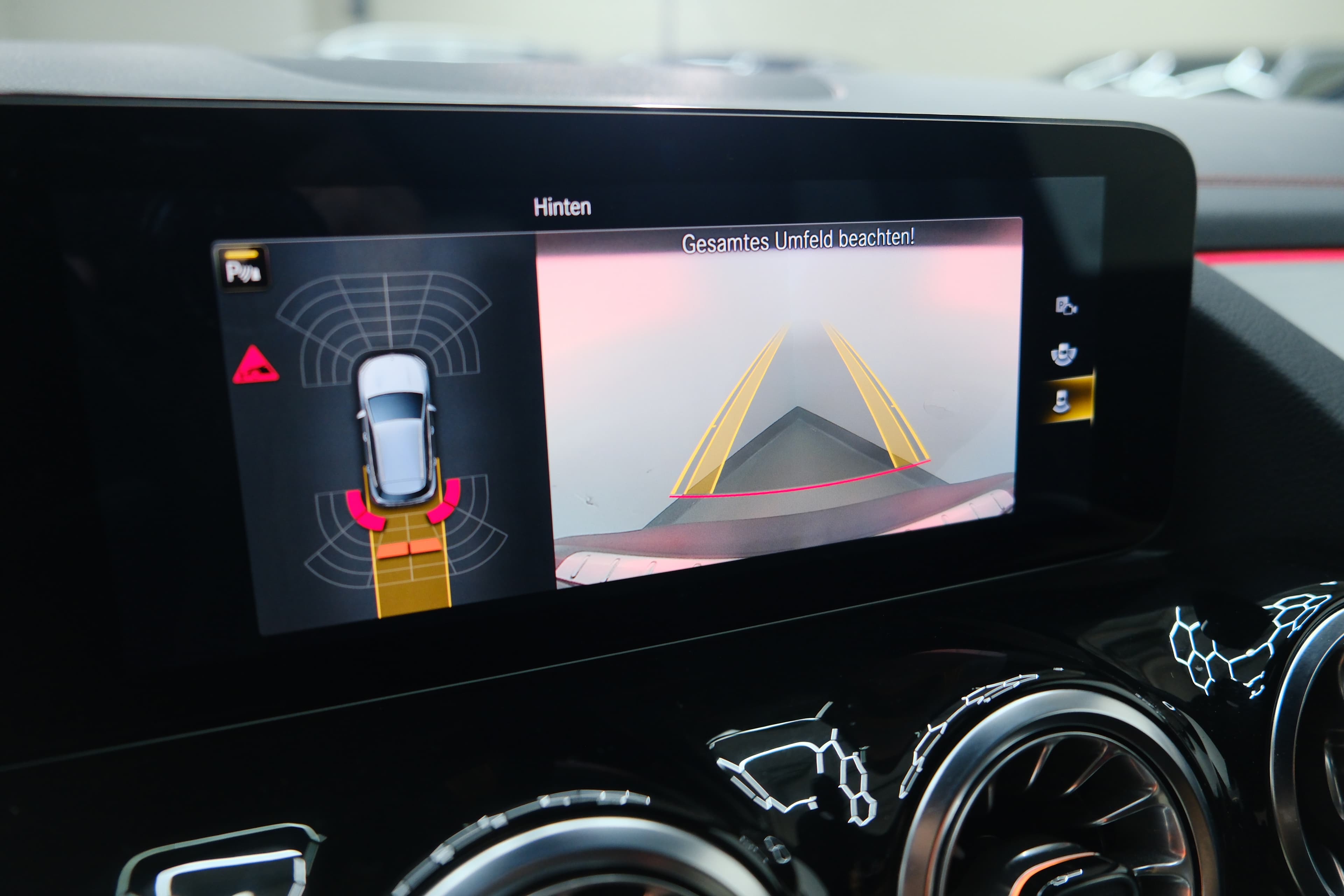 Mercedes Benz EQA Bild 16