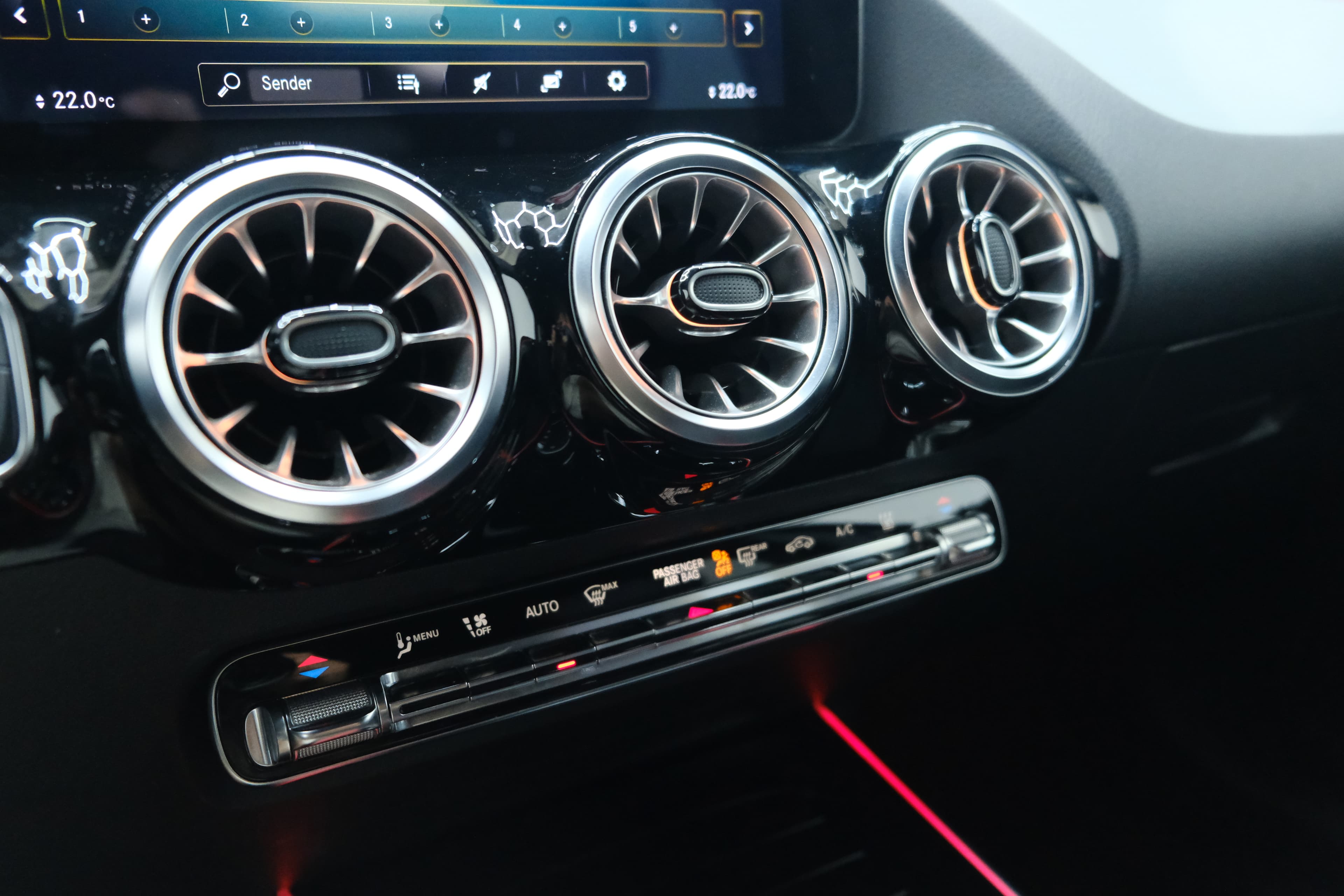 Mercedes Benz EQA Bild 23