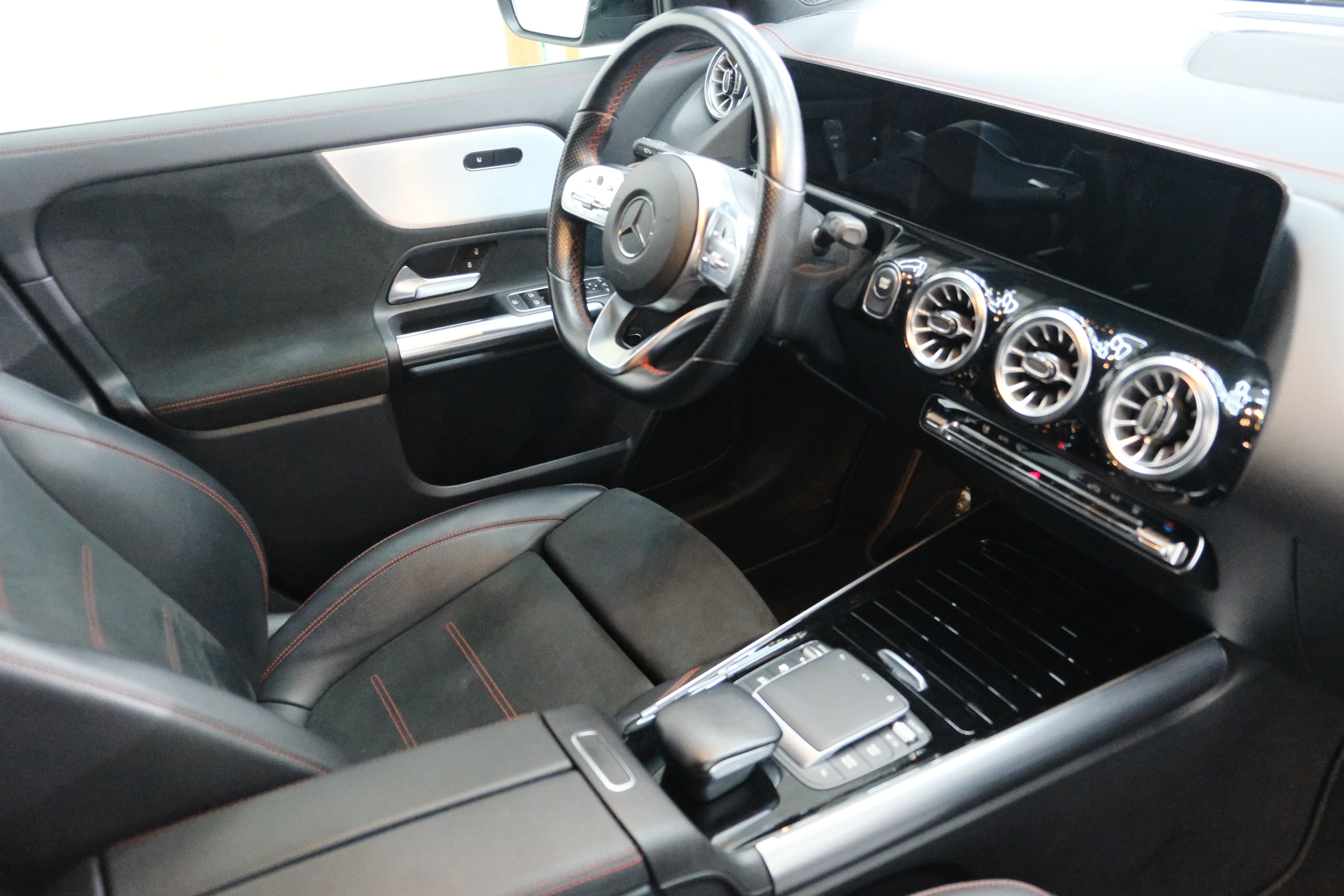 Mercedes Benz EQA Bild 26