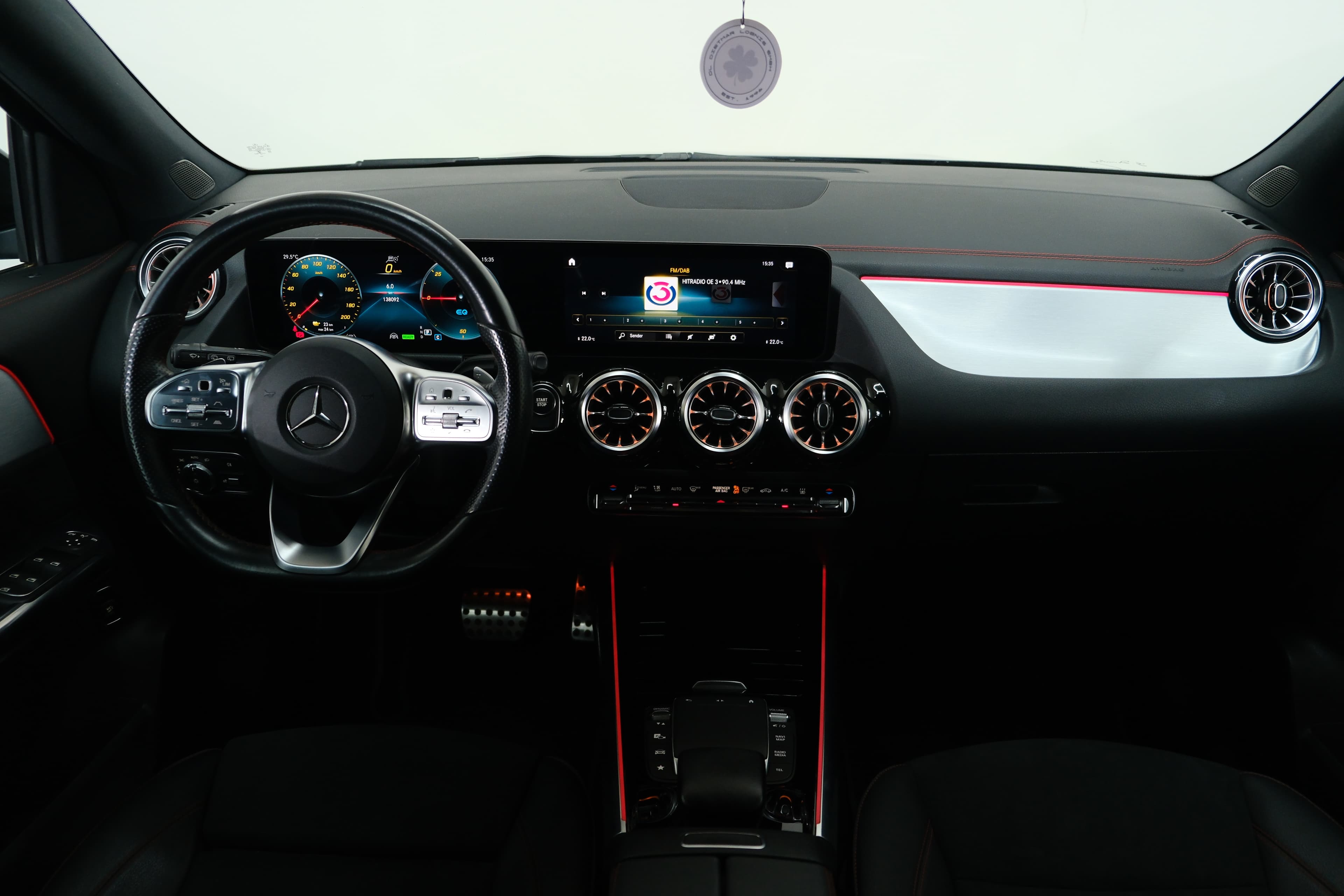 Mercedes Benz EQA Bild 11