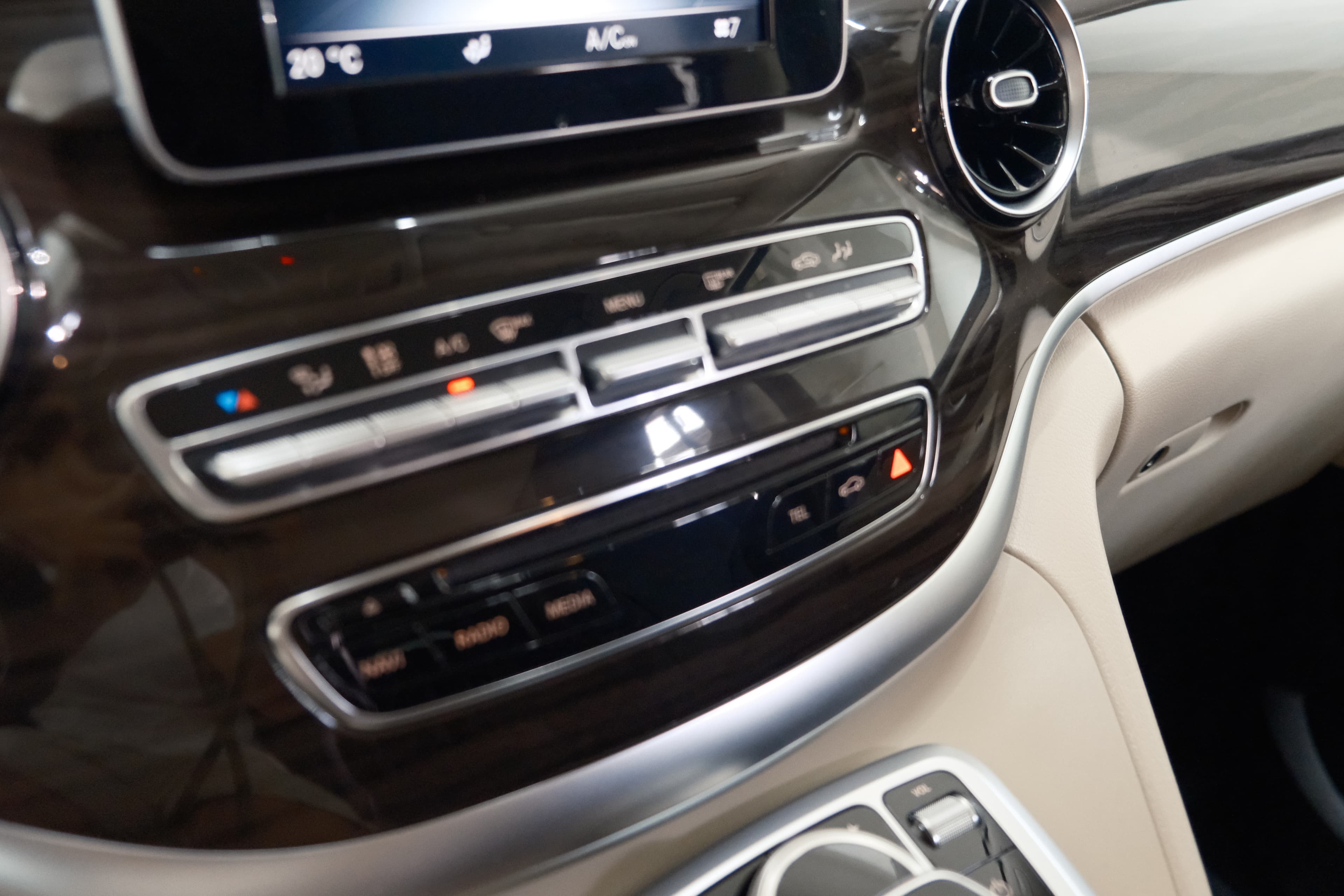 Mercedes Benz V- Klasse  Bild 15