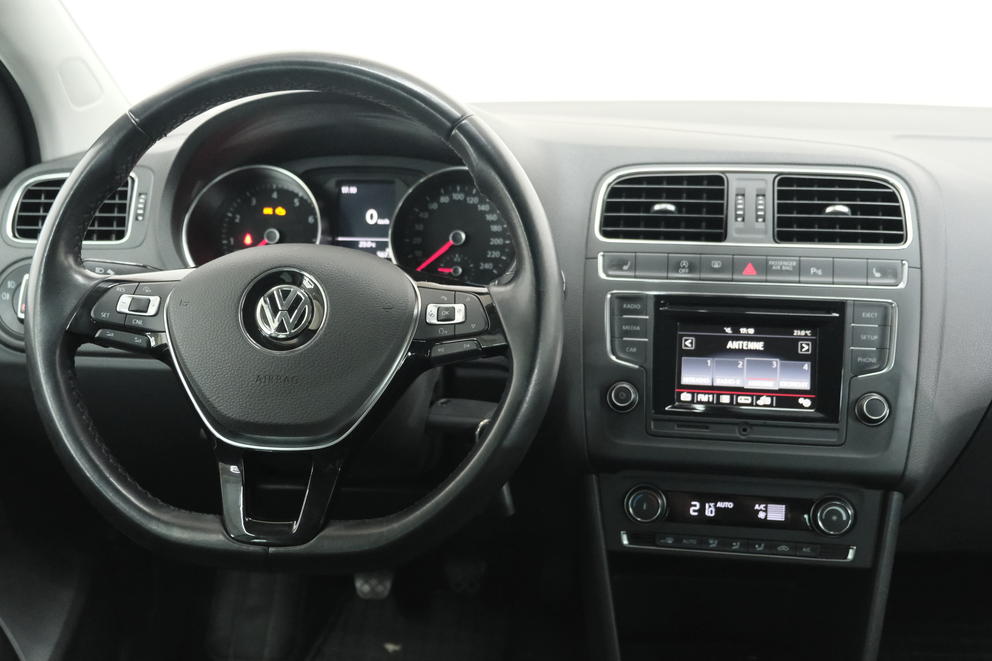 Volkswagen Polo Bild 14