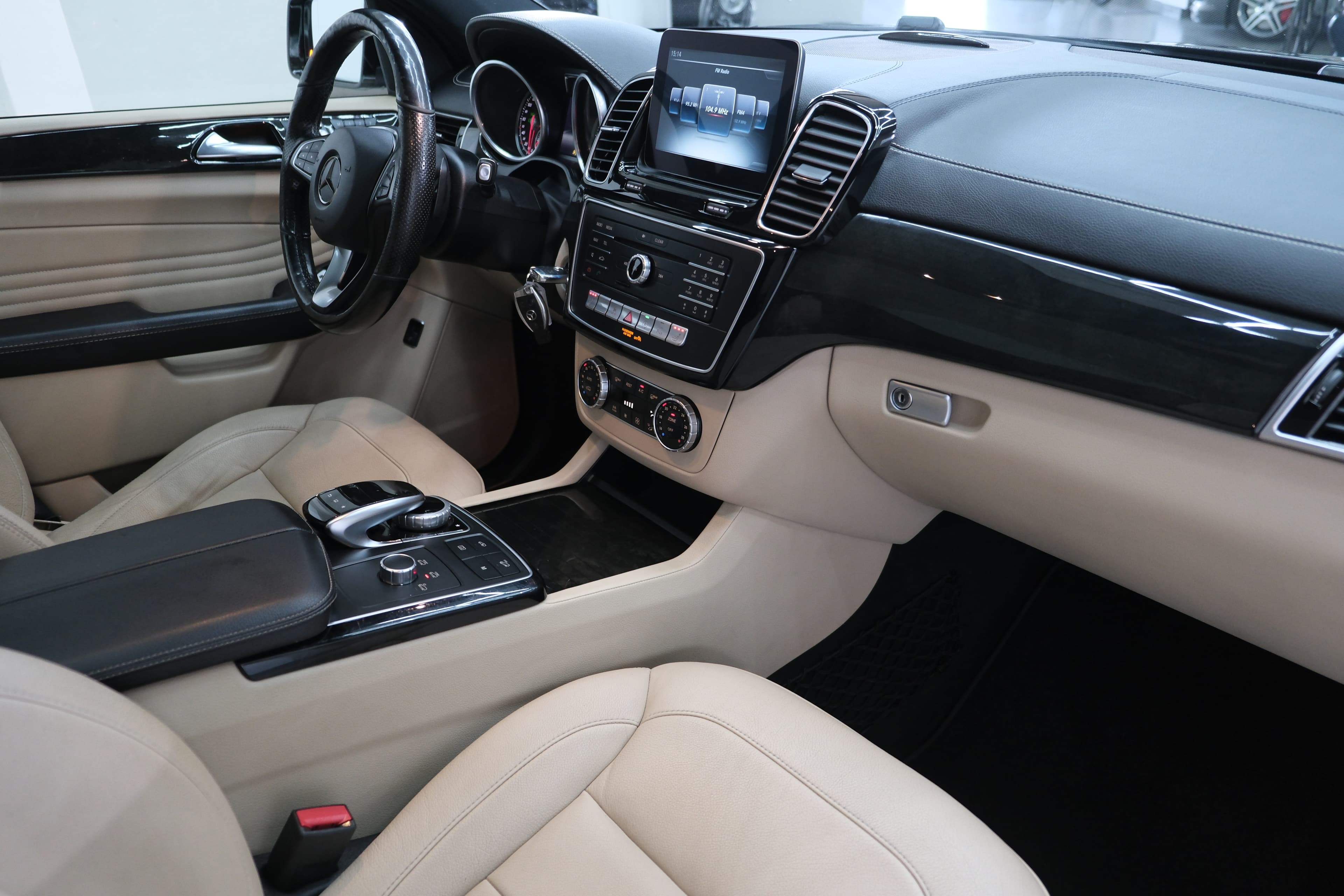 Mercedes Benz GLE Bild 25
