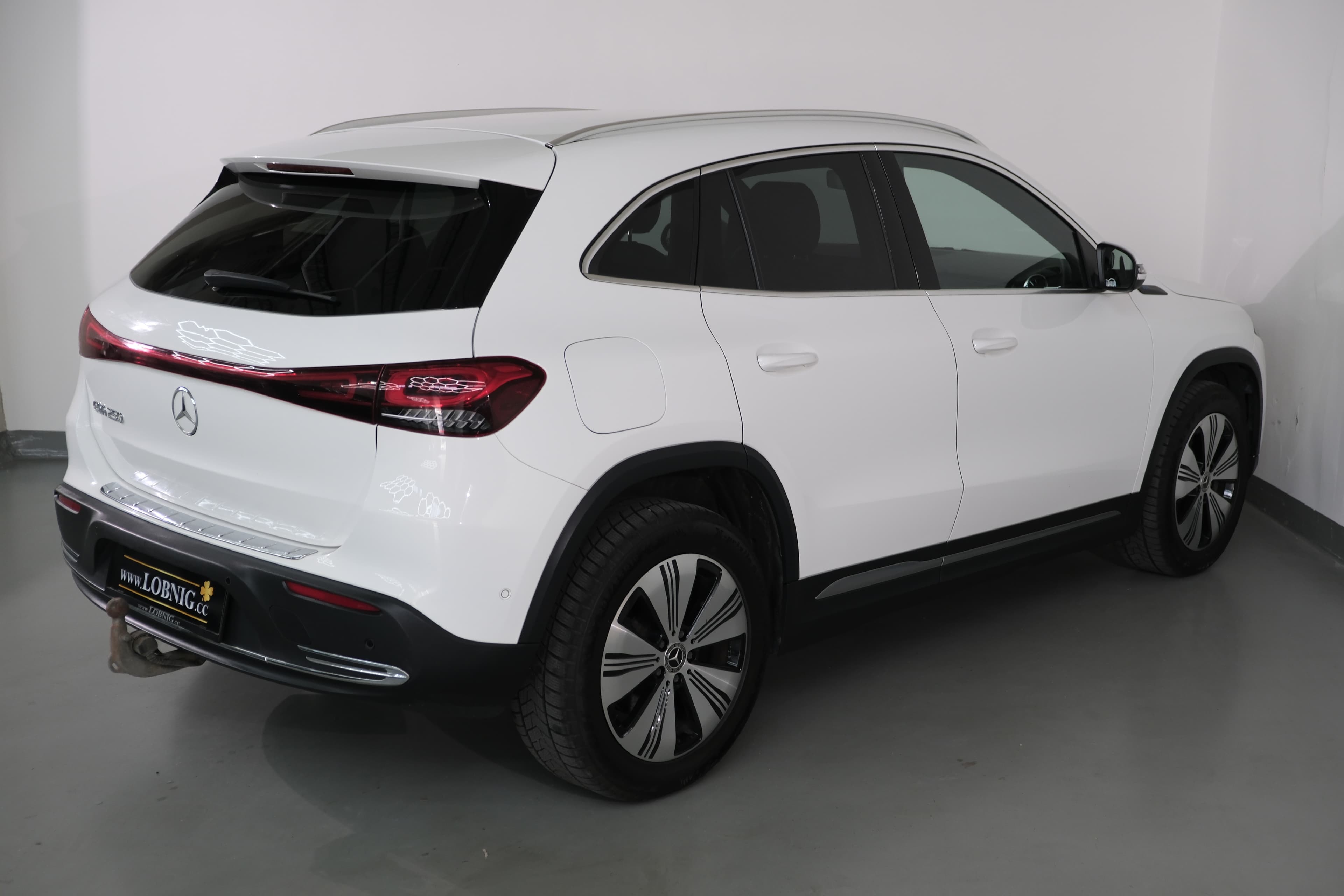 Mercedes Benz EQA  Bild 8