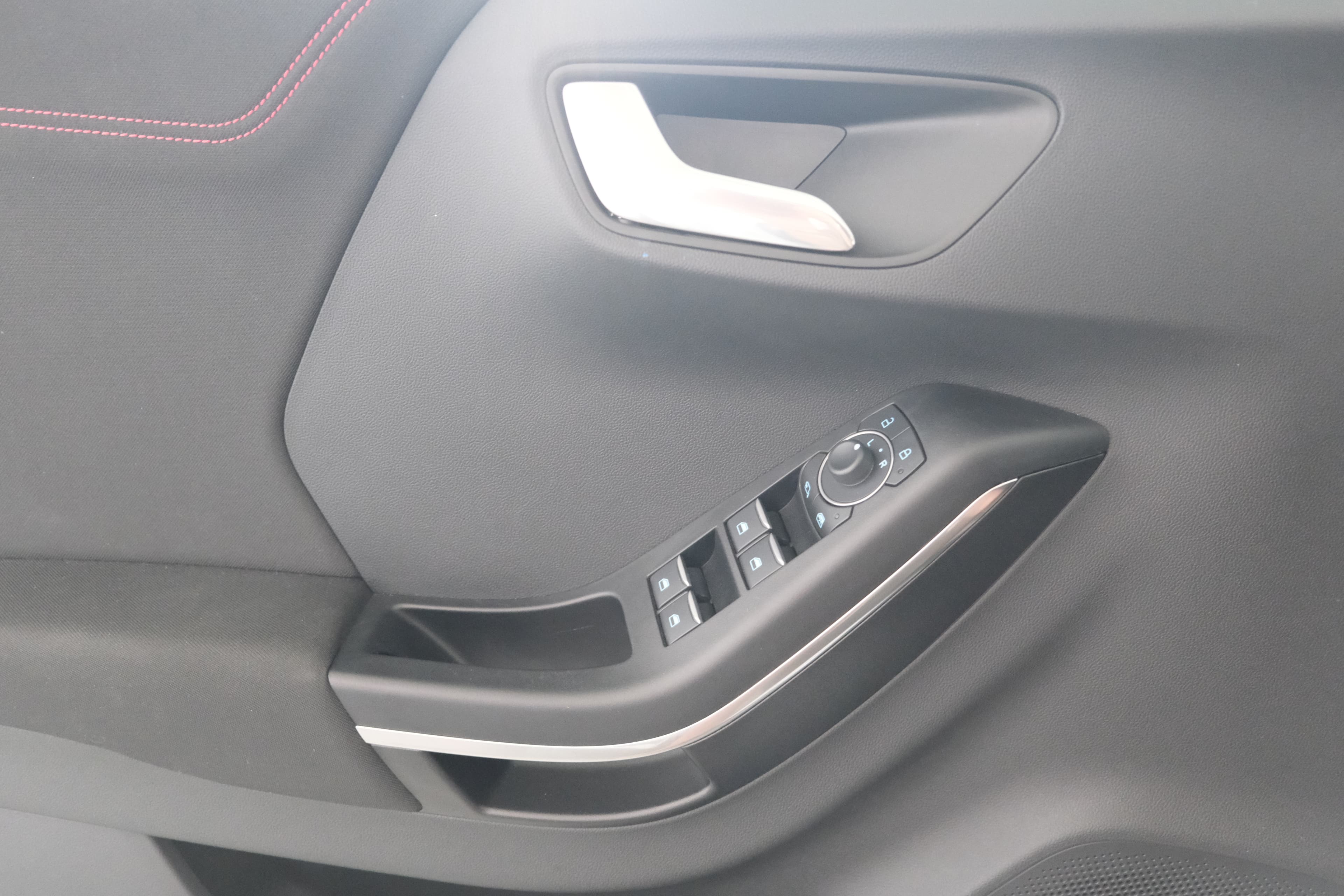 Ford Puma Bild 25