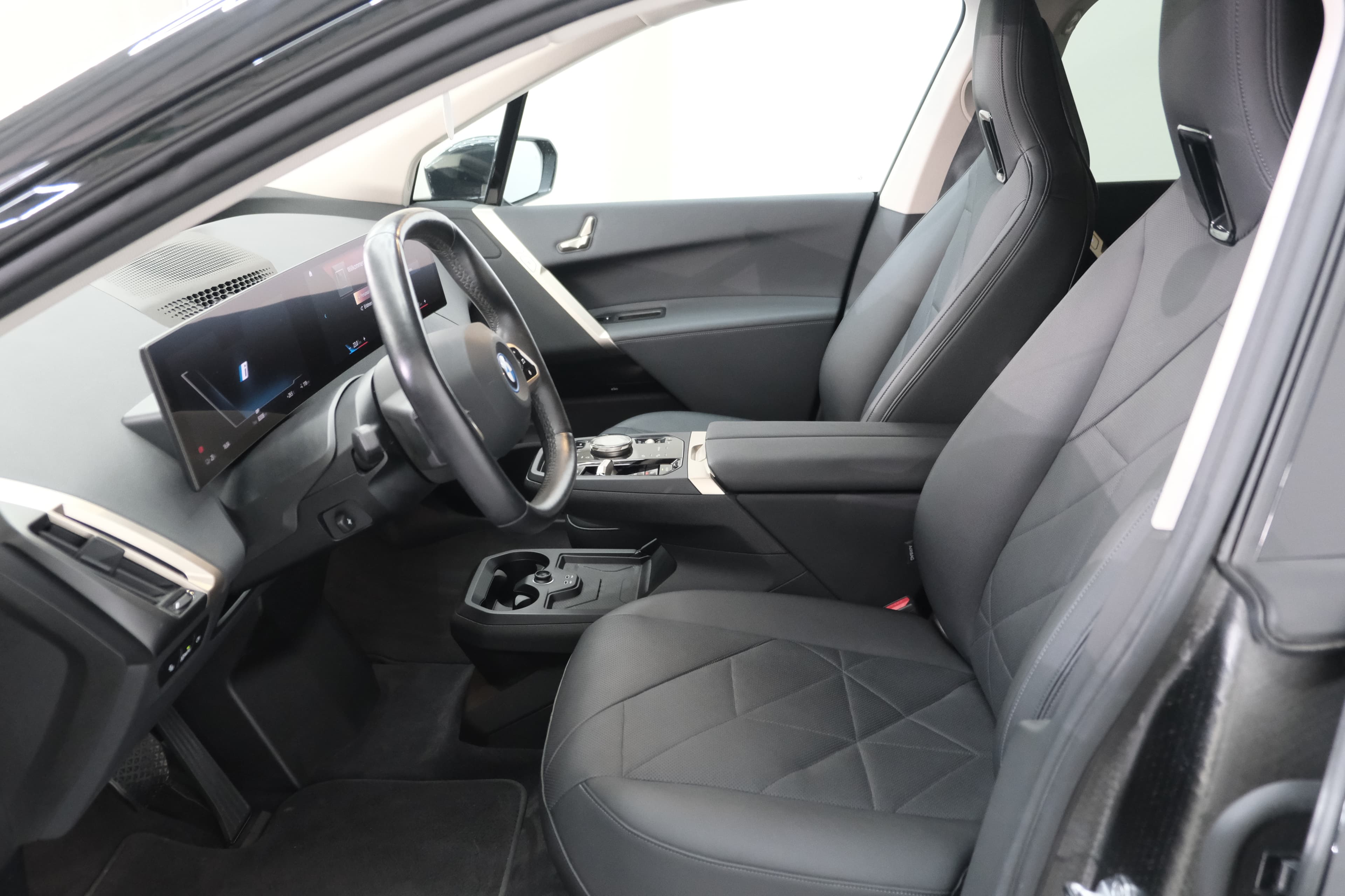 BMW iX Bild 27