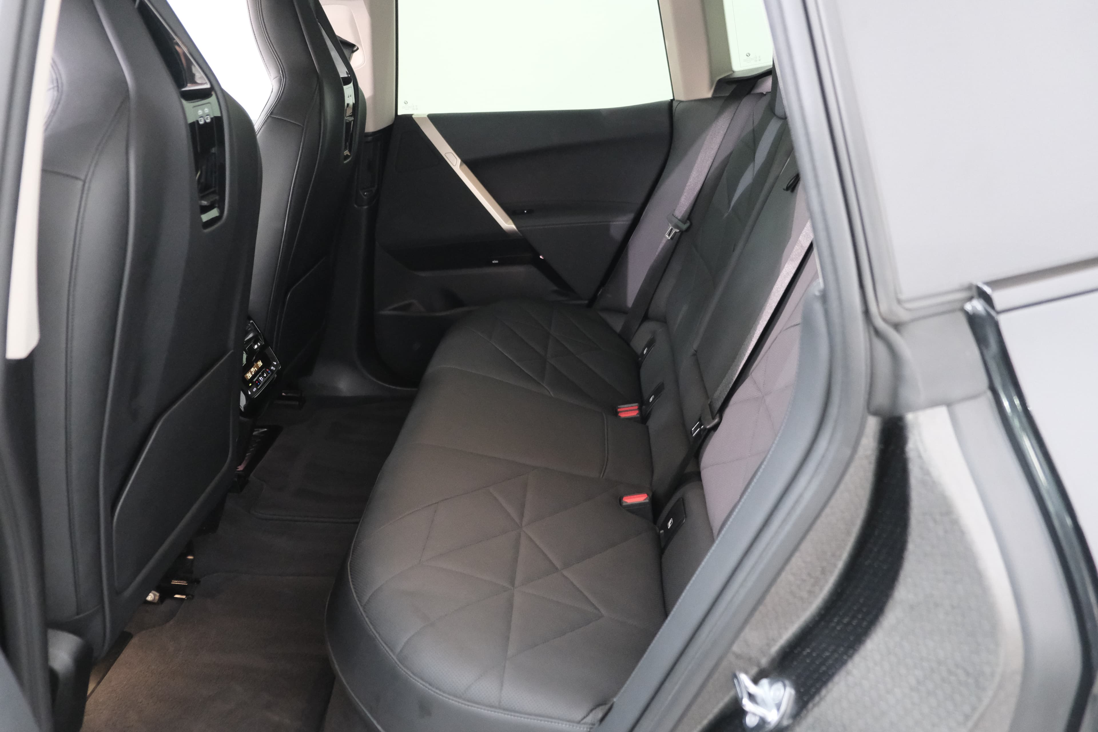 BMW iX Bild 35