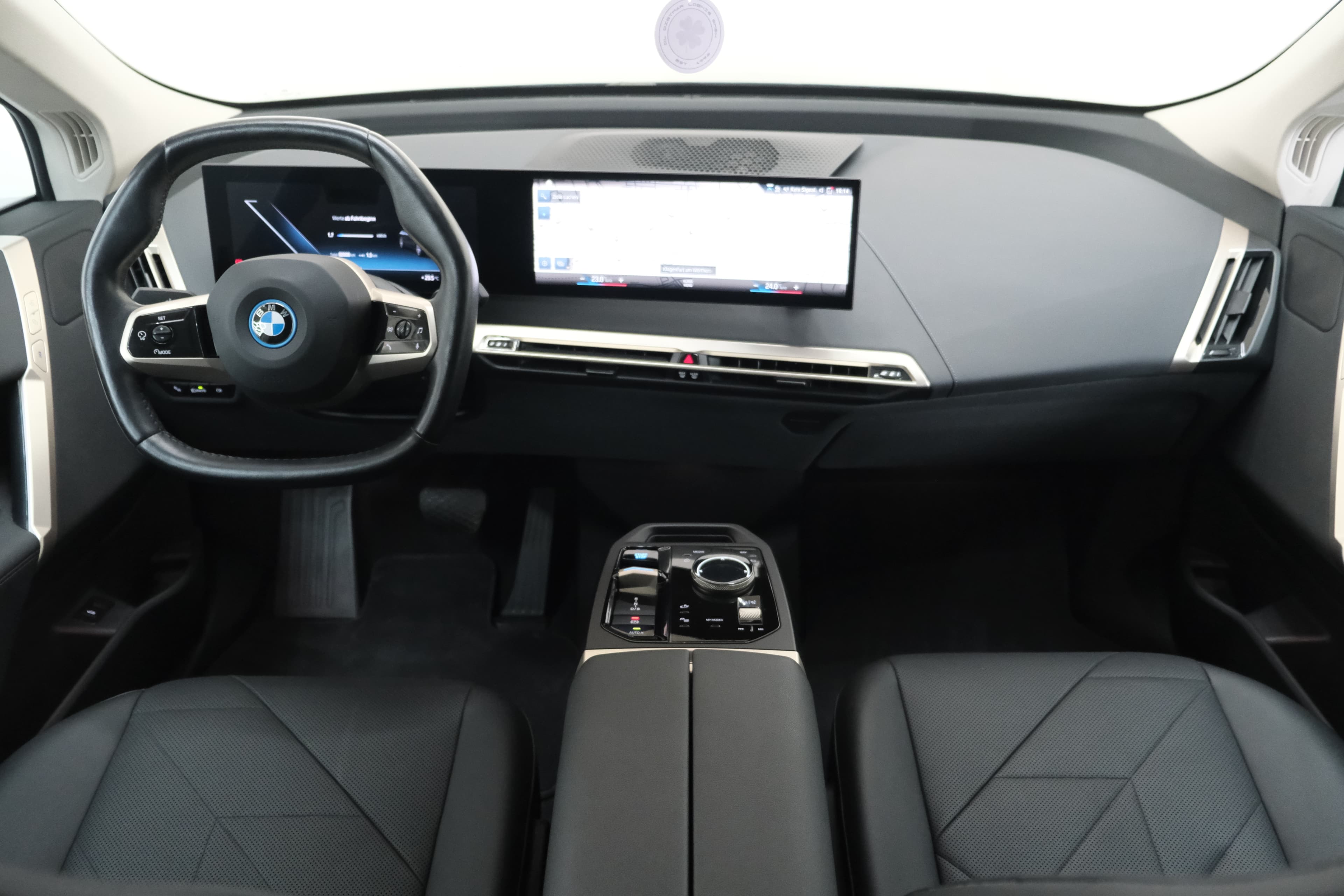 BMW iX Bild 19