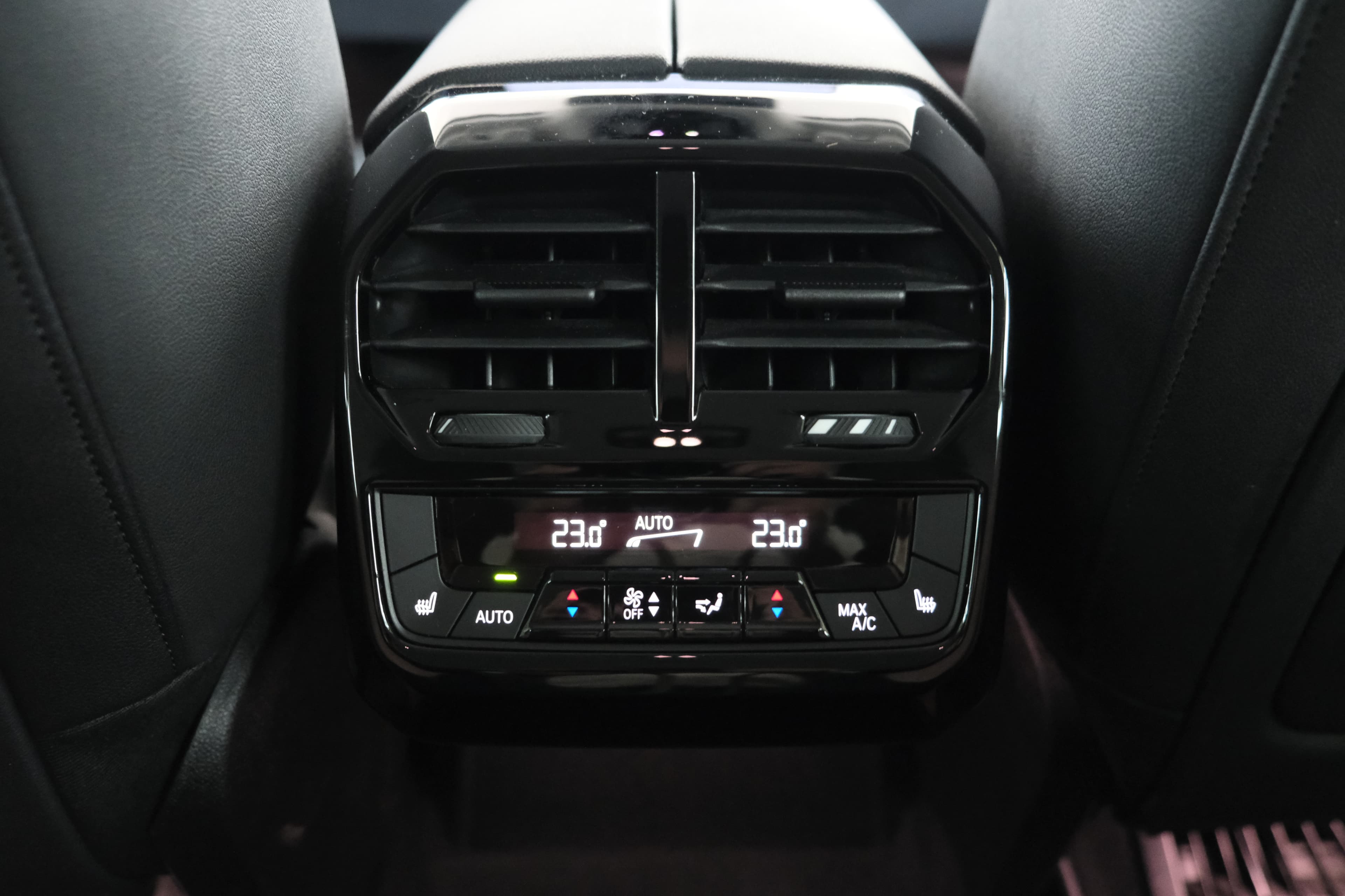 BMW iX Bild 34