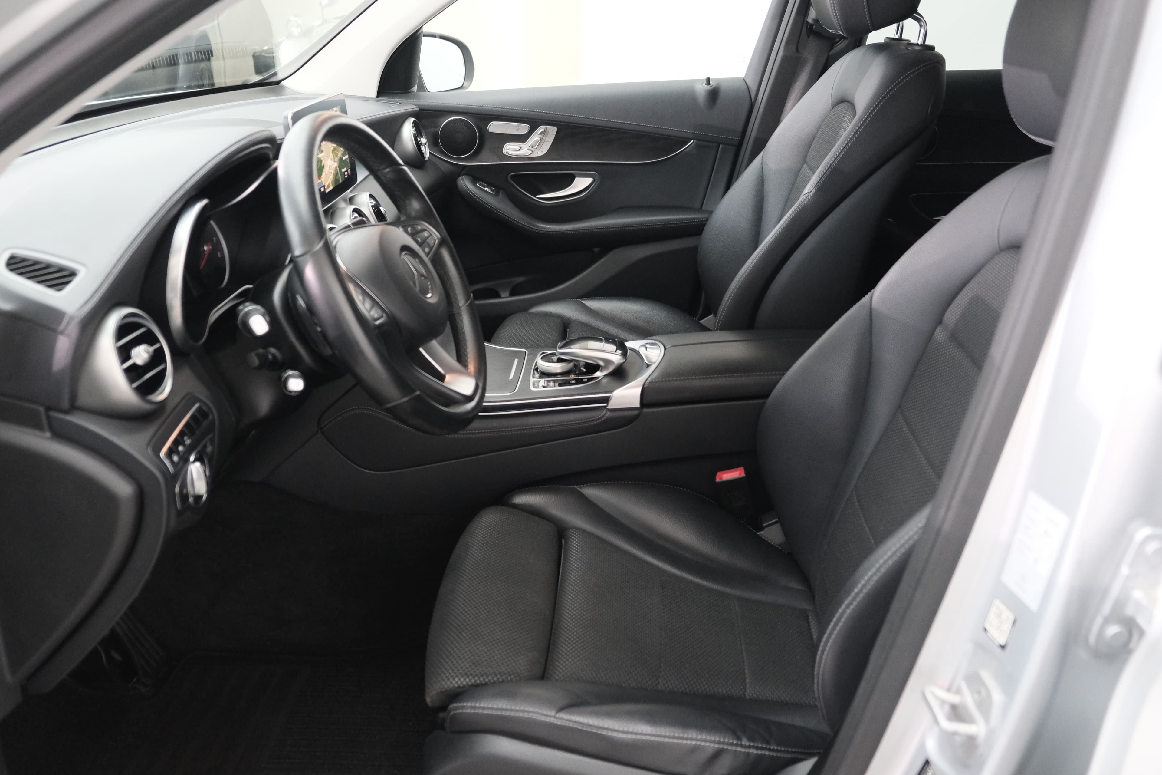 Mercedes Benz GLC  Bild 13