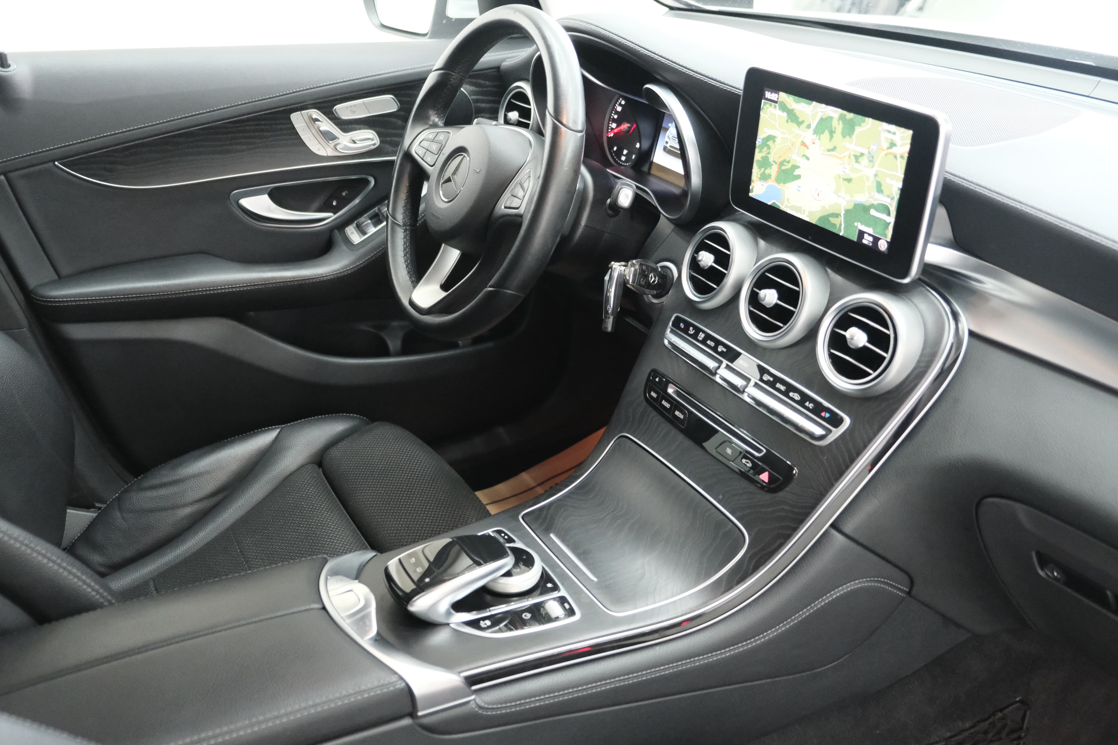 Mercedes Benz GLC  Bild 18