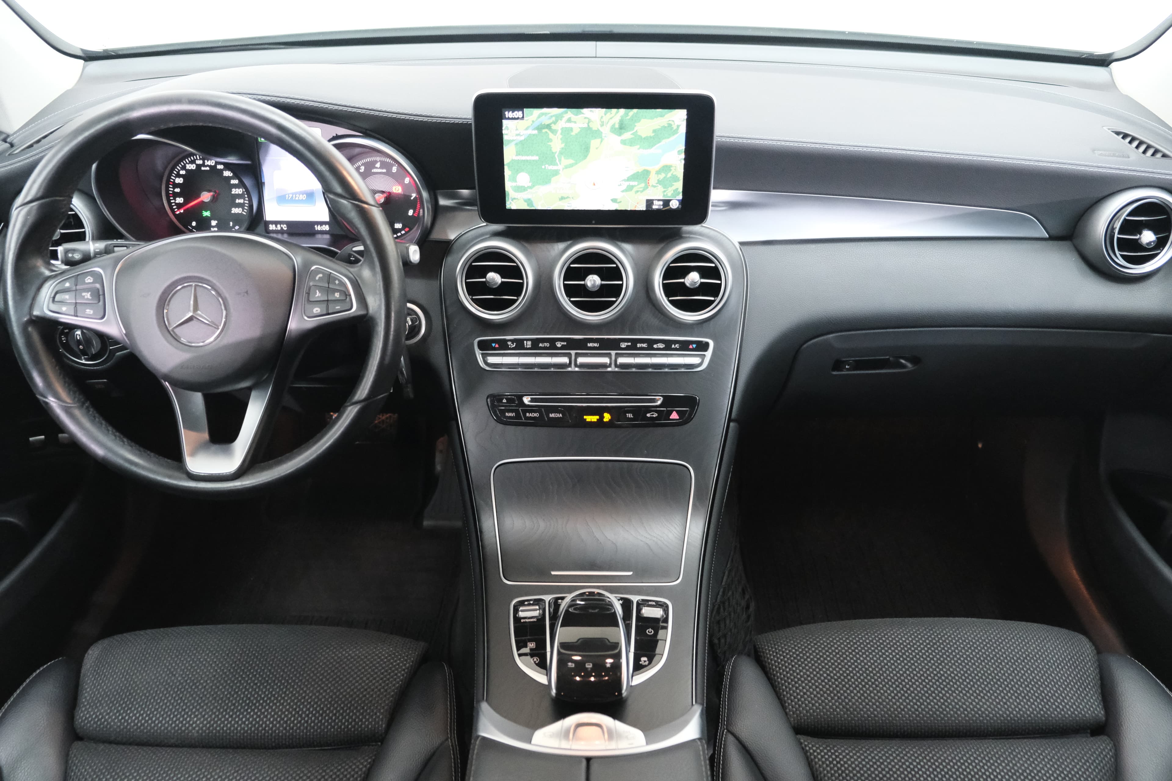 Mercedes Benz GLC  Bild 16
