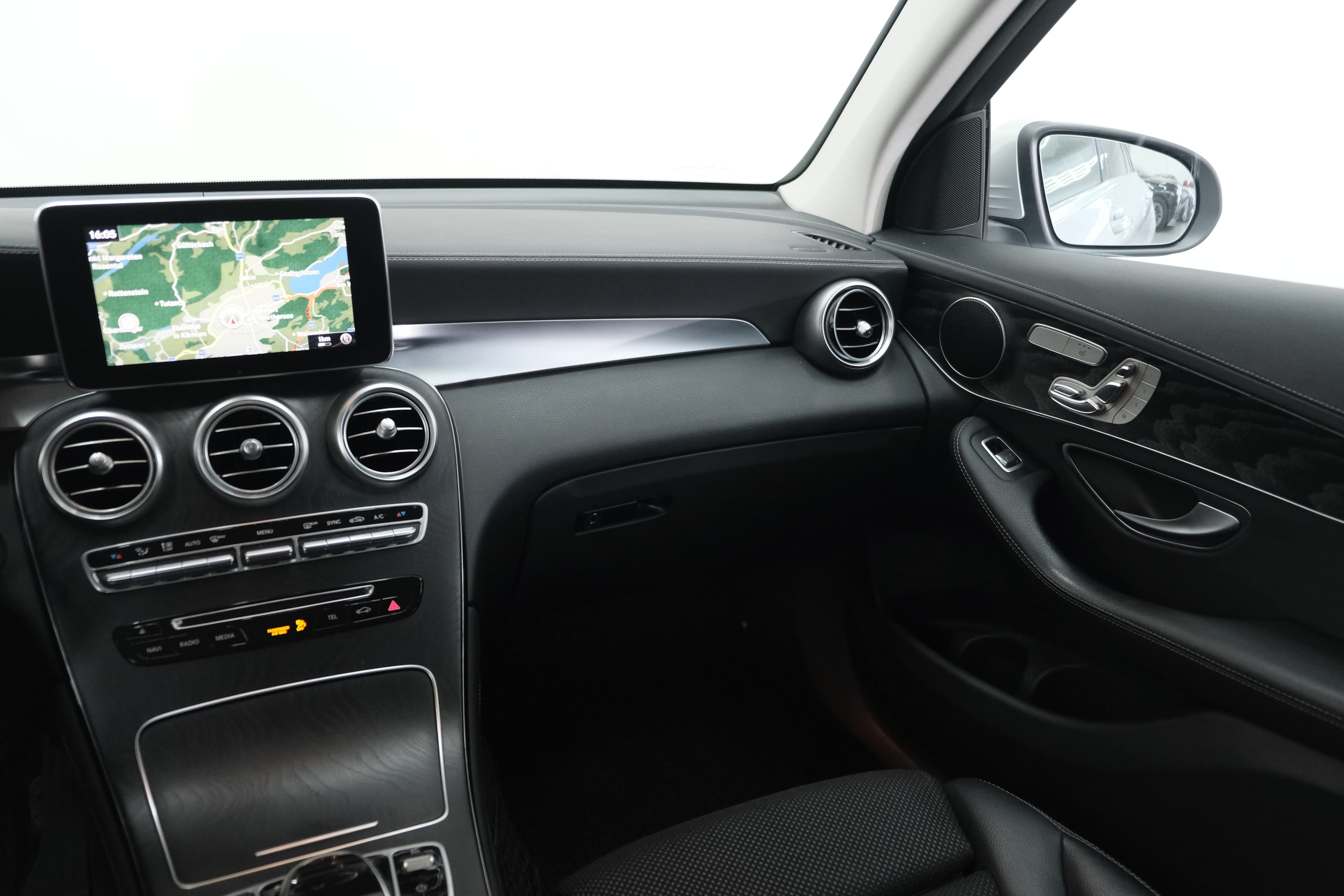 Mercedes Benz GLC  Bild 20