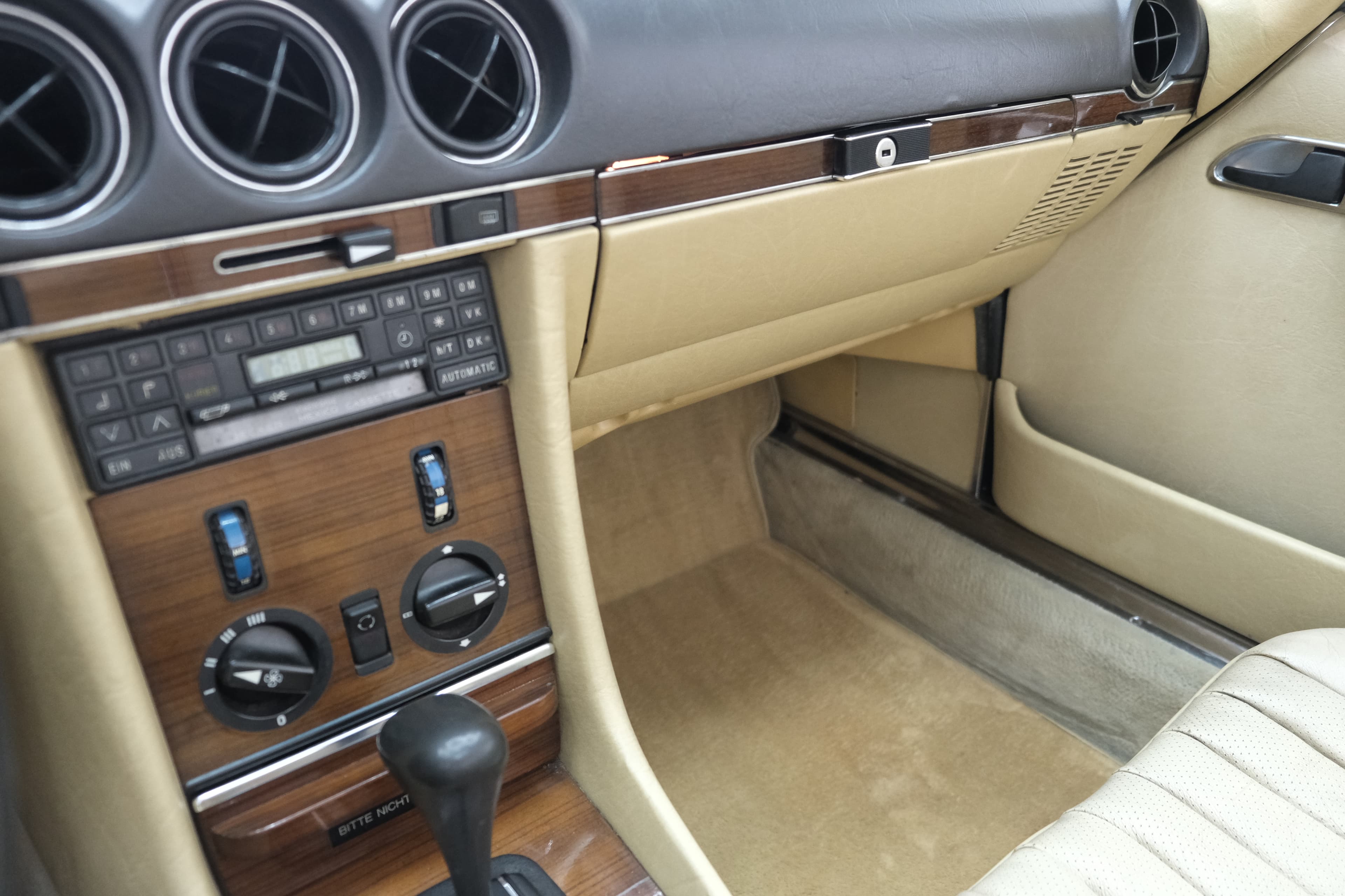 Mercedes Benz SL Bild 23