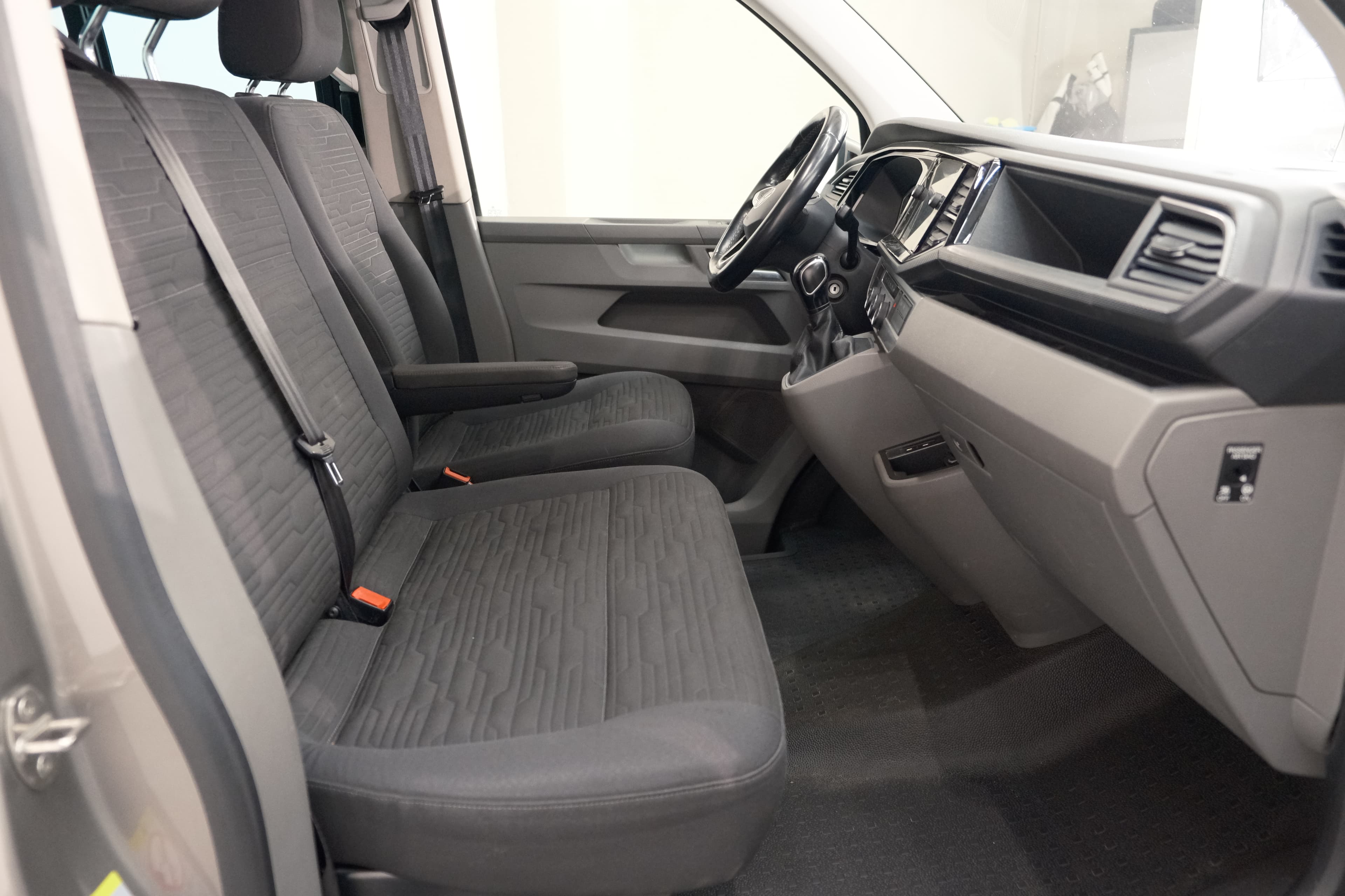 Volkswagen T6.1 Caravelle Bild 25