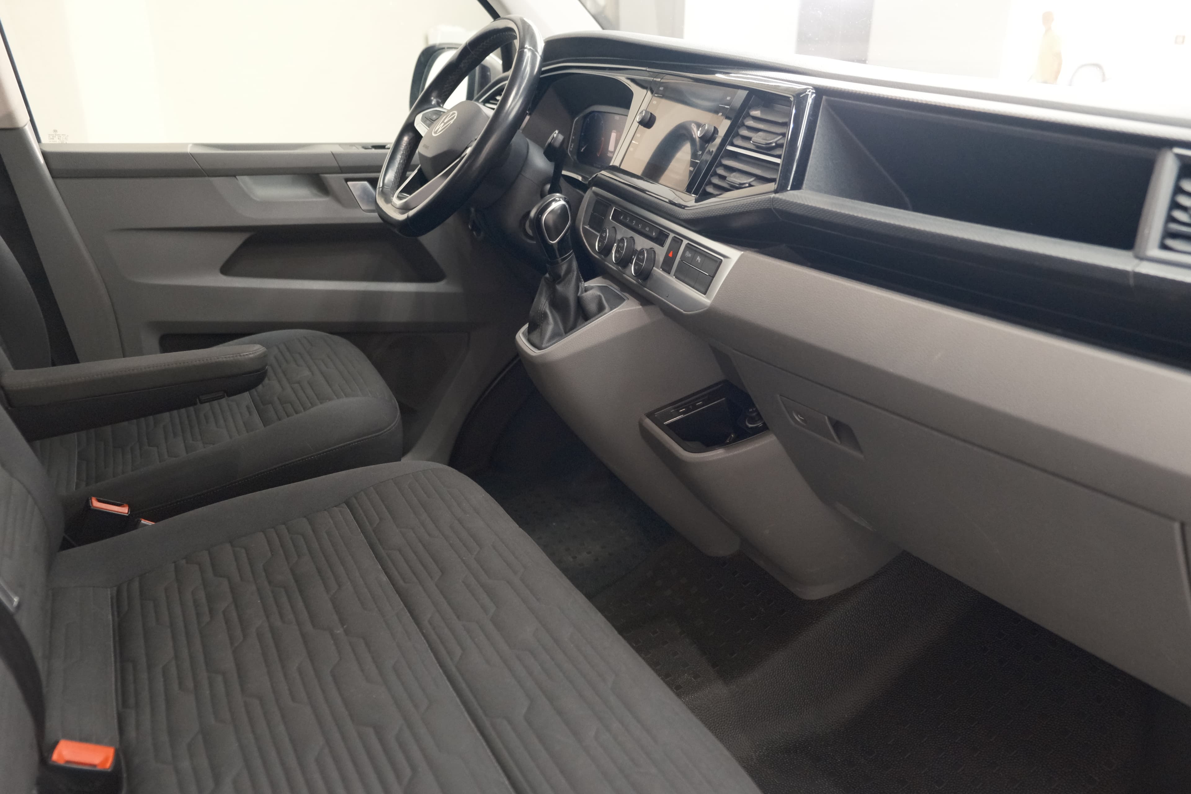 Volkswagen T6.1 Caravelle Bild 26