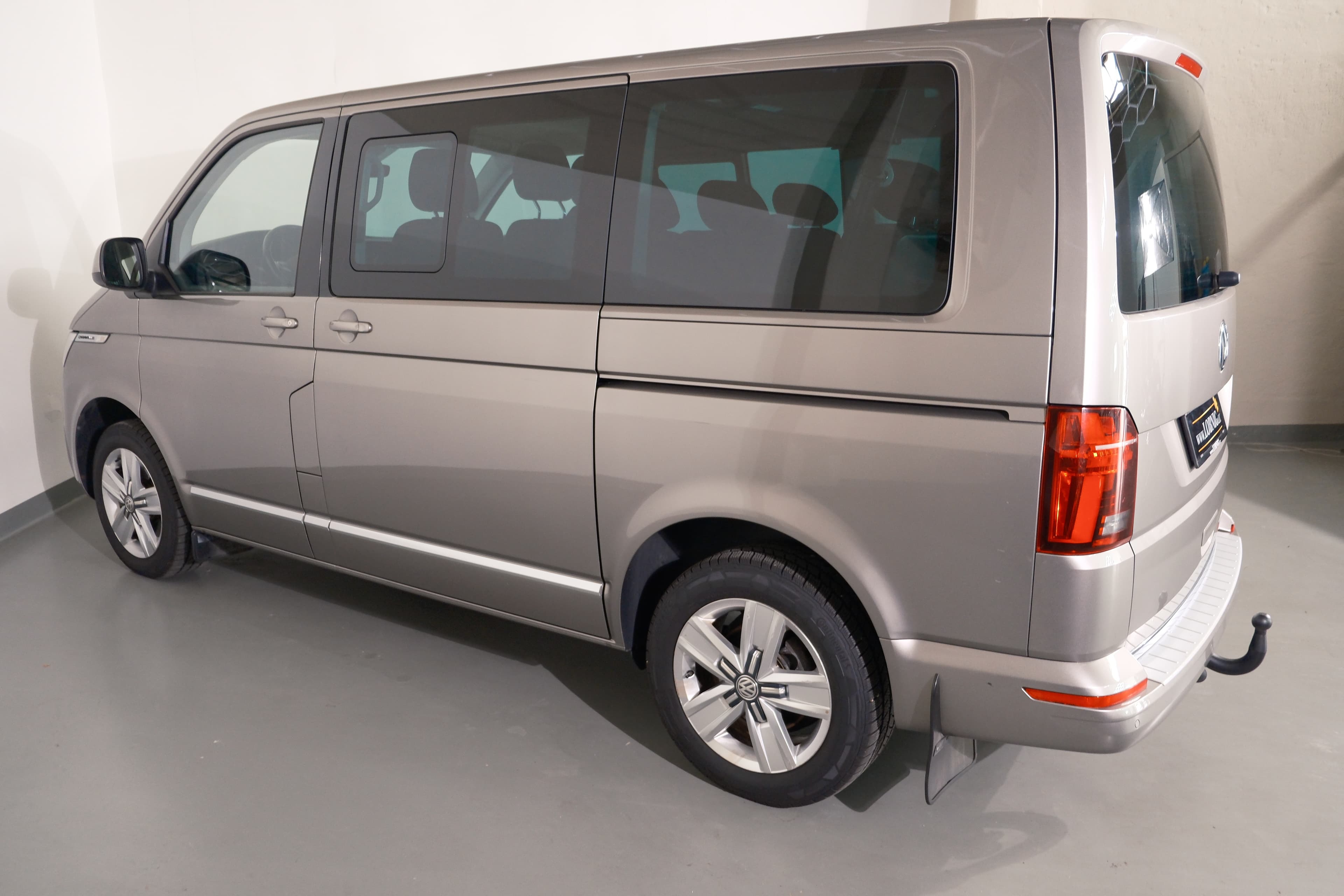 Volkswagen T6.1 Caravelle Bild 12
