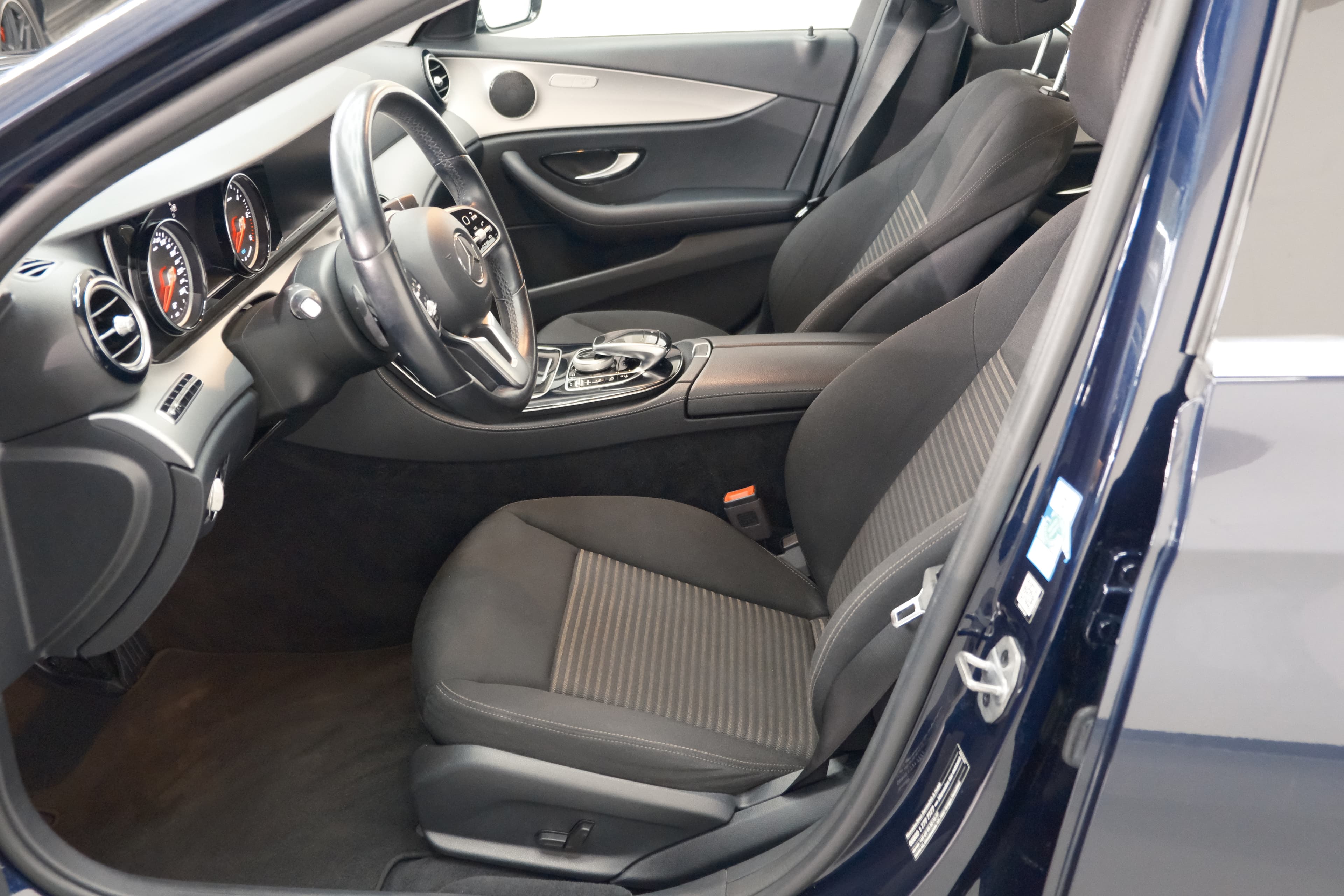 Mercedes Benz E-Klasse Bild 22