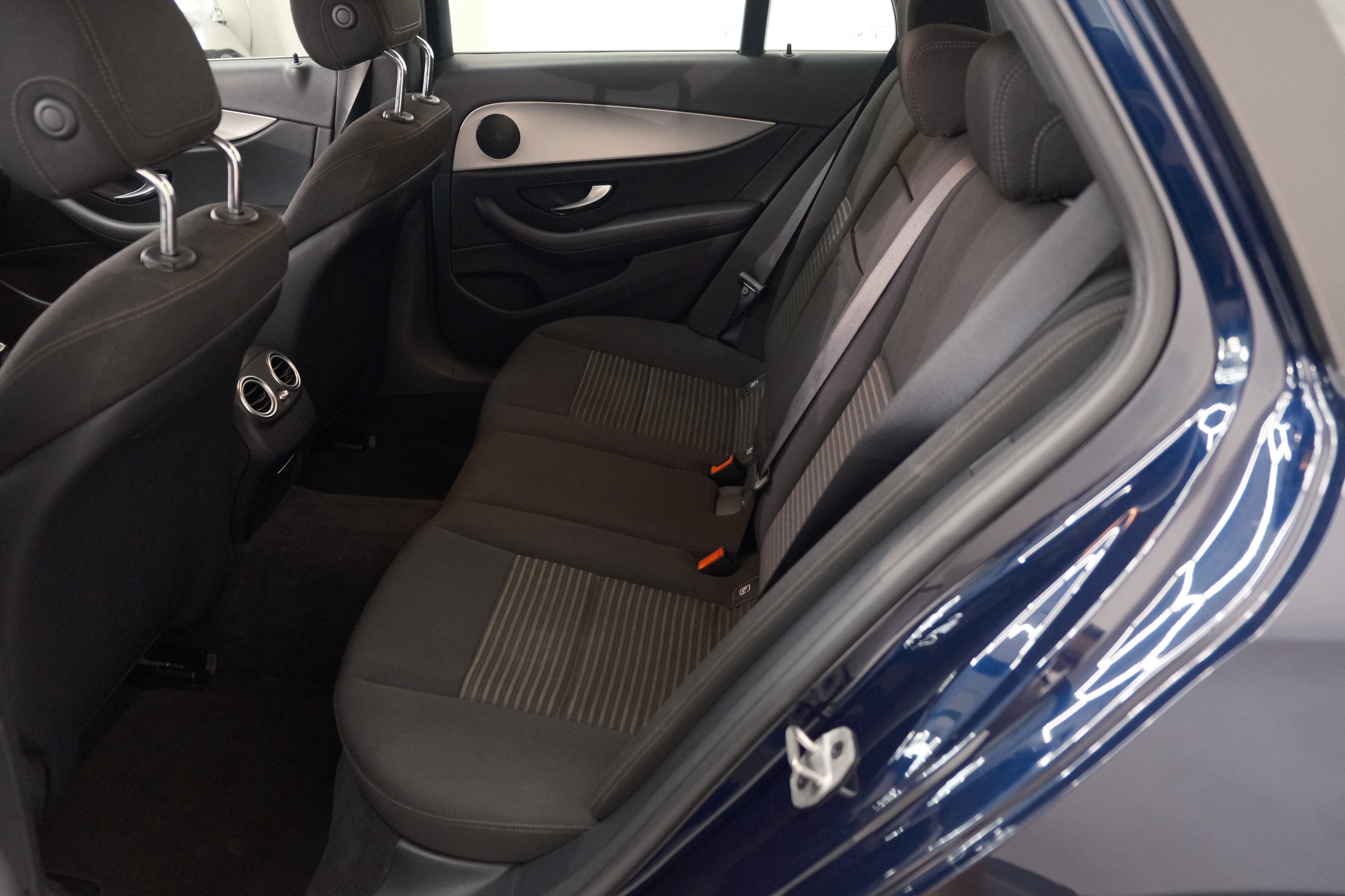 Mercedes Benz E-Klasse Bild 32