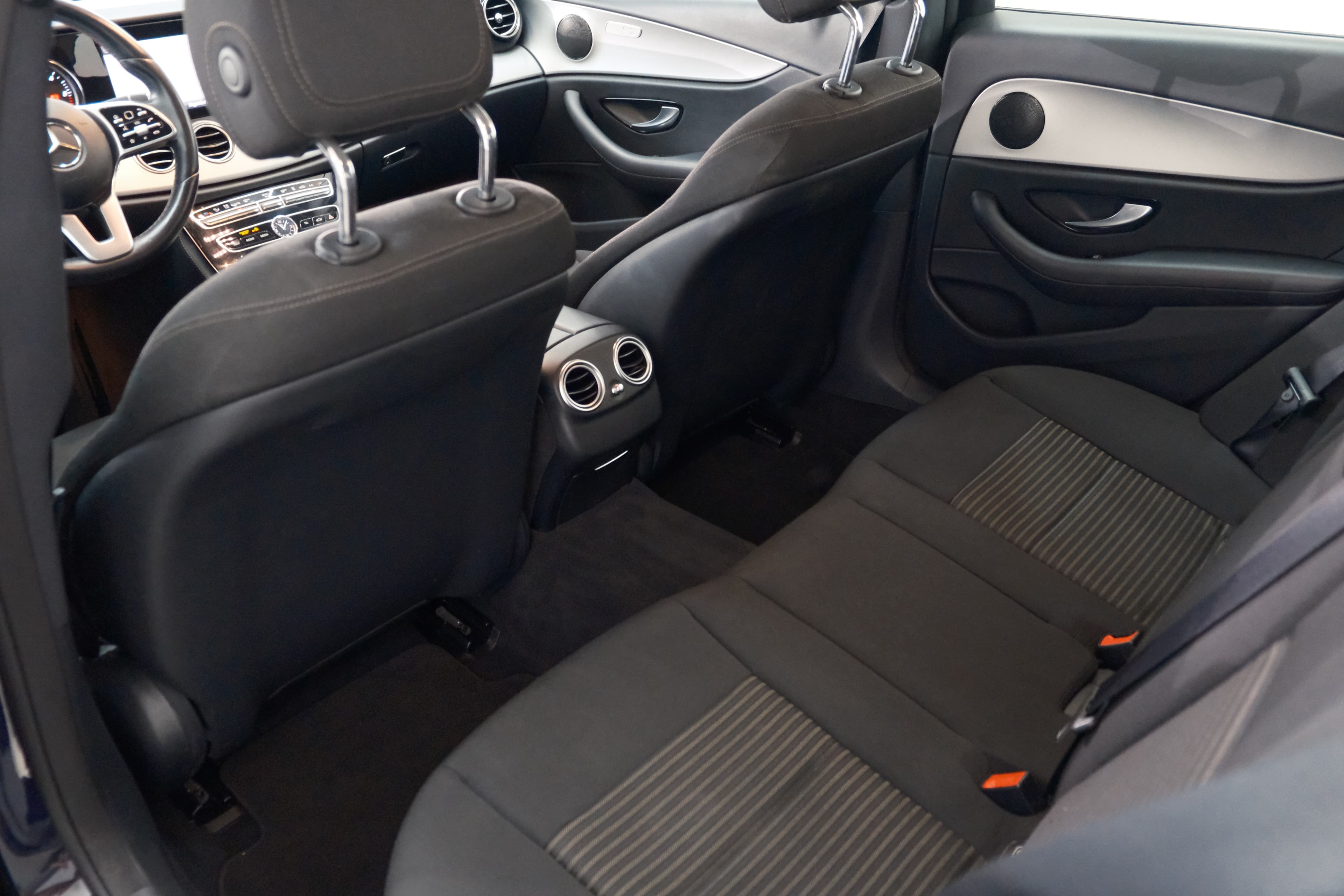 Mercedes Benz E-Klasse Bild 31