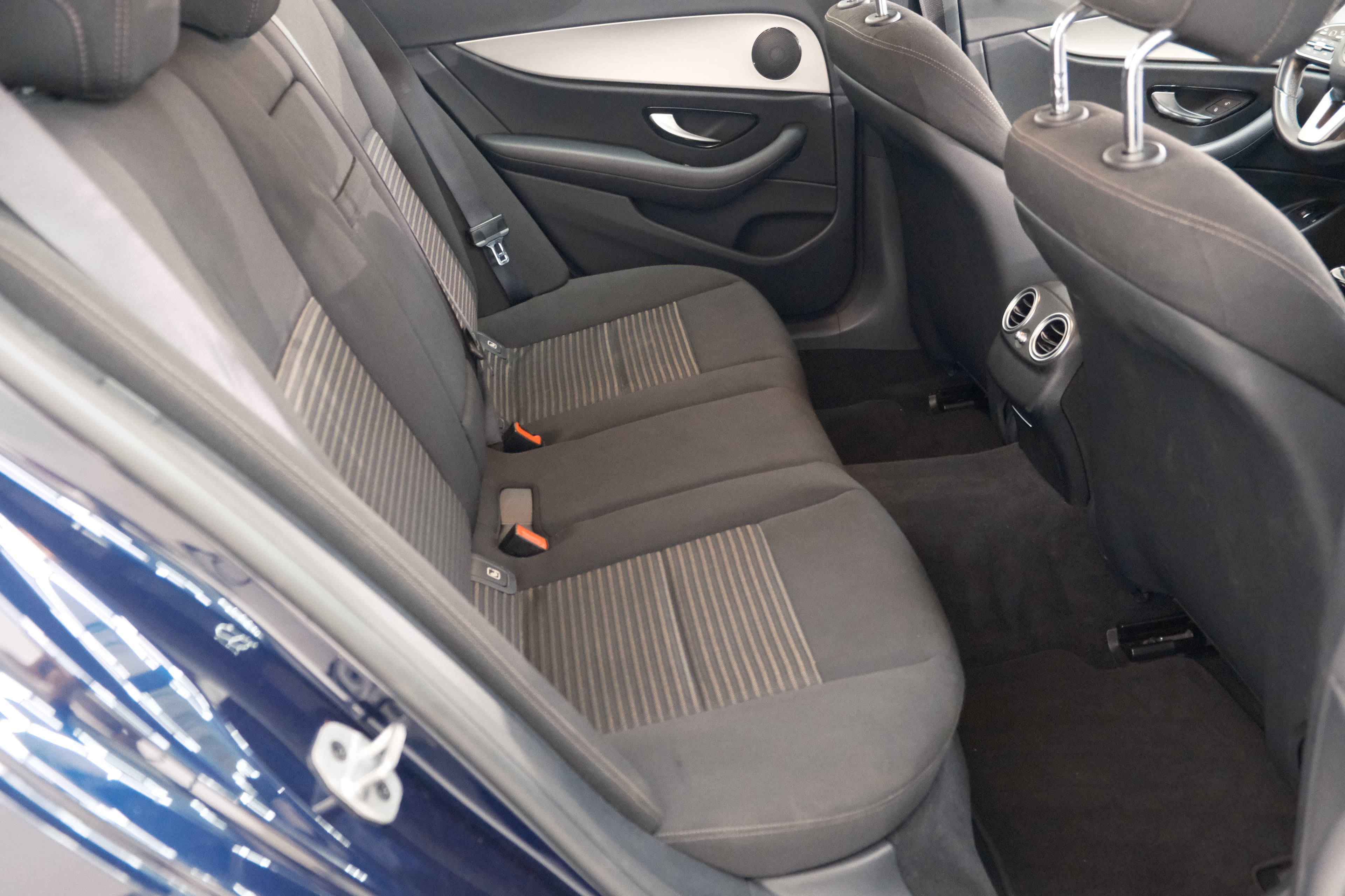 Mercedes Benz E-Klasse Bild 25
