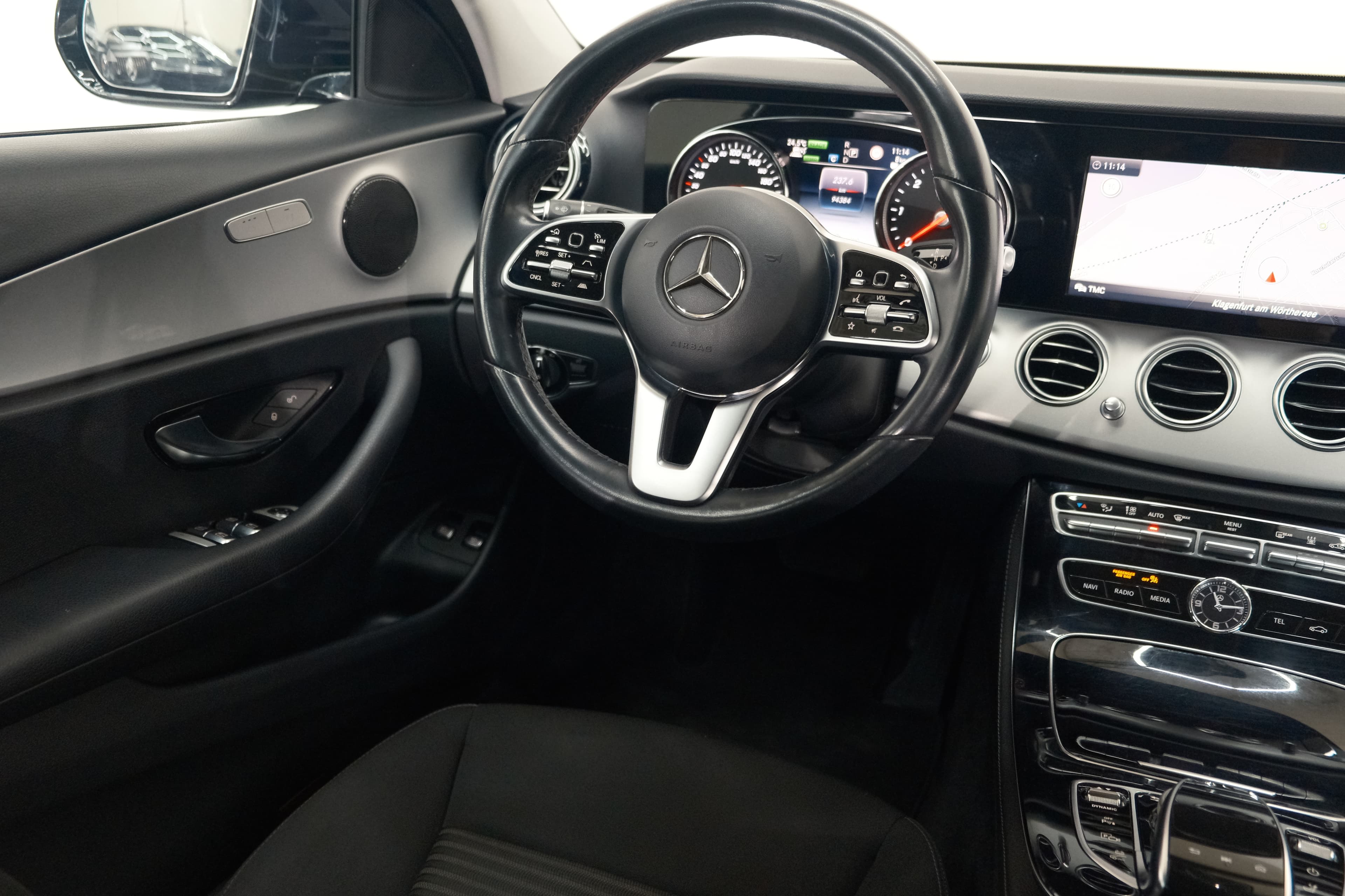 Mercedes Benz E-Klasse Bild 14