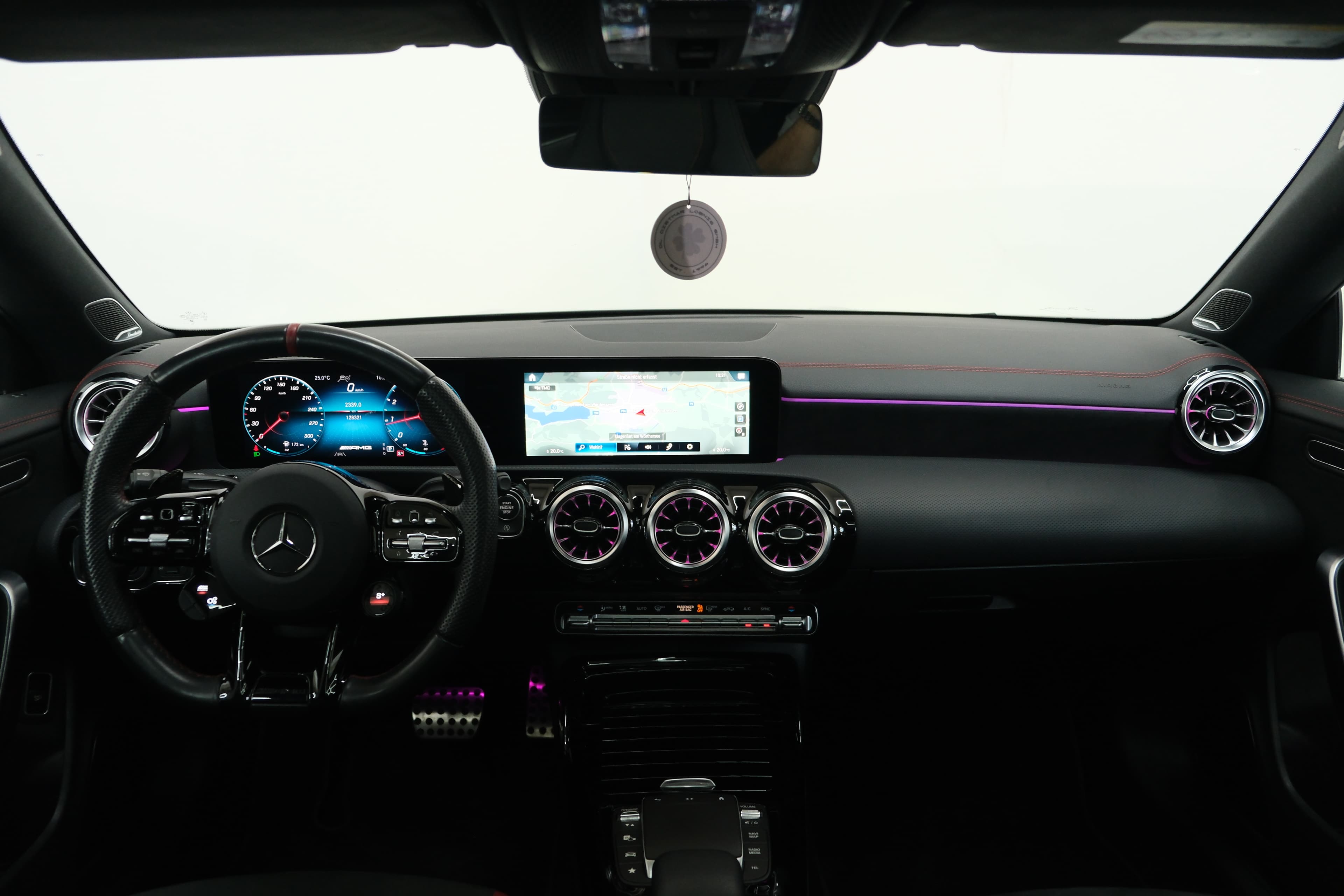 Mercedes Benz CLA  Bild 13