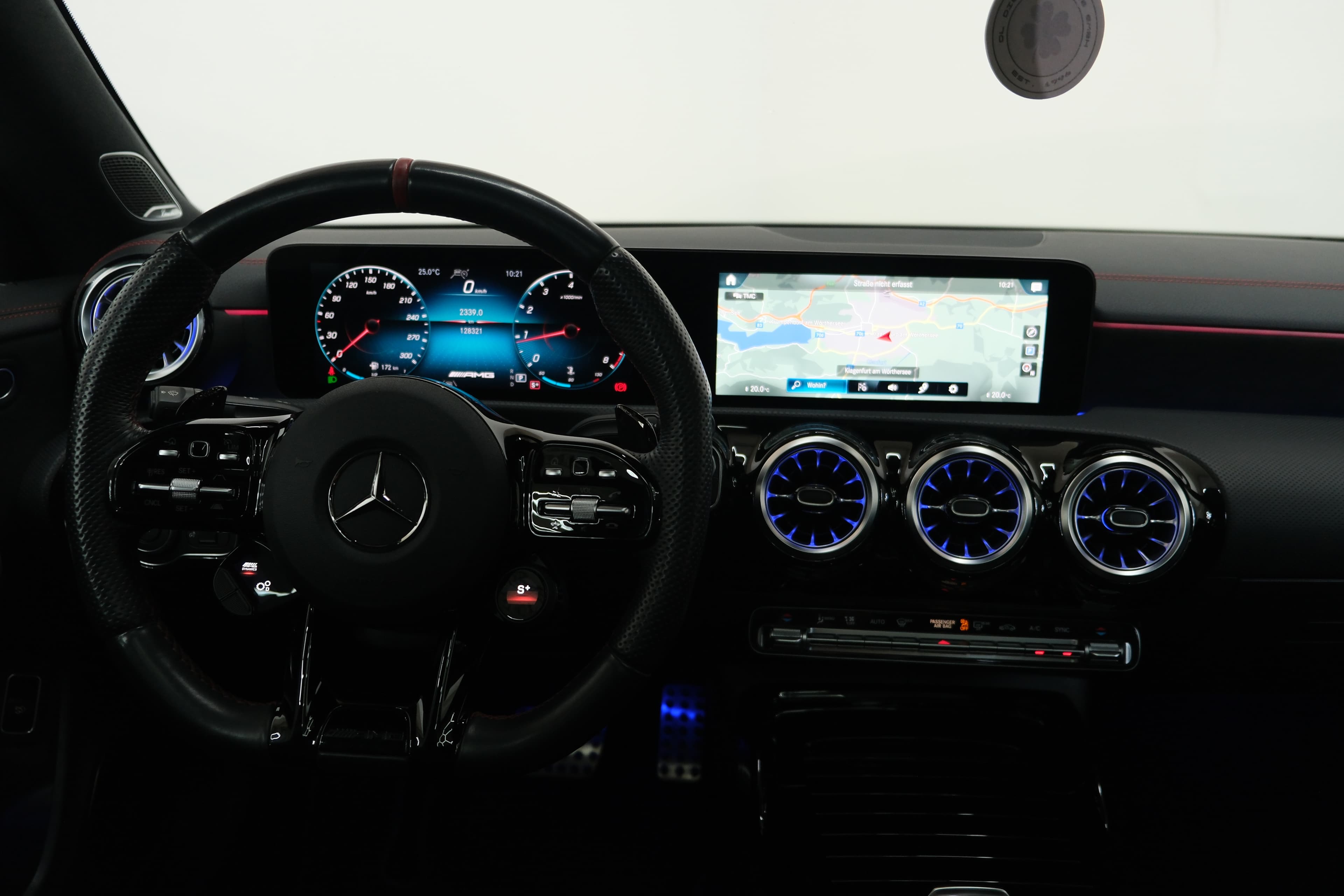 Mercedes Benz CLA  Bild 16
