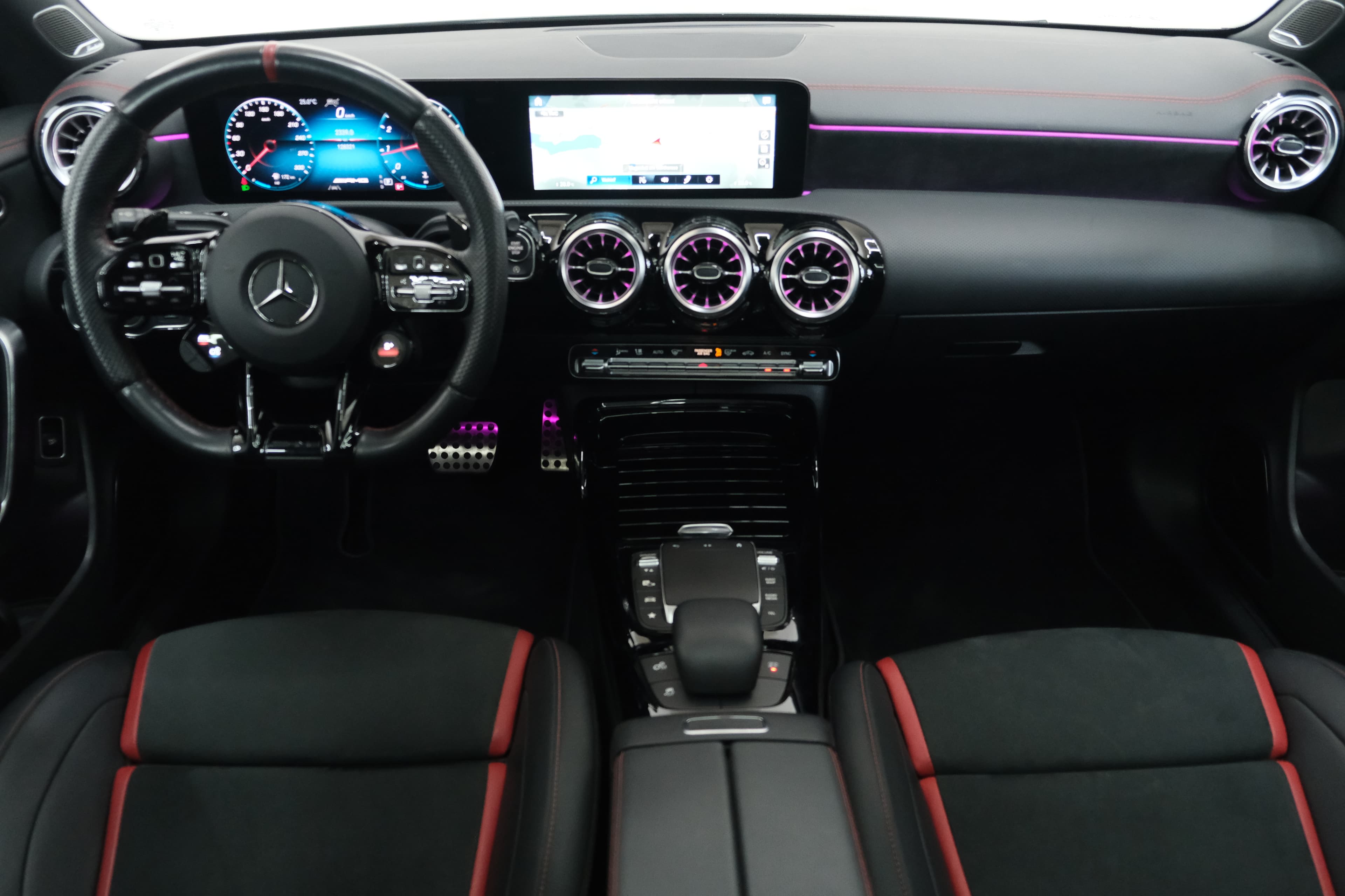 Mercedes Benz CLA  Bild 14