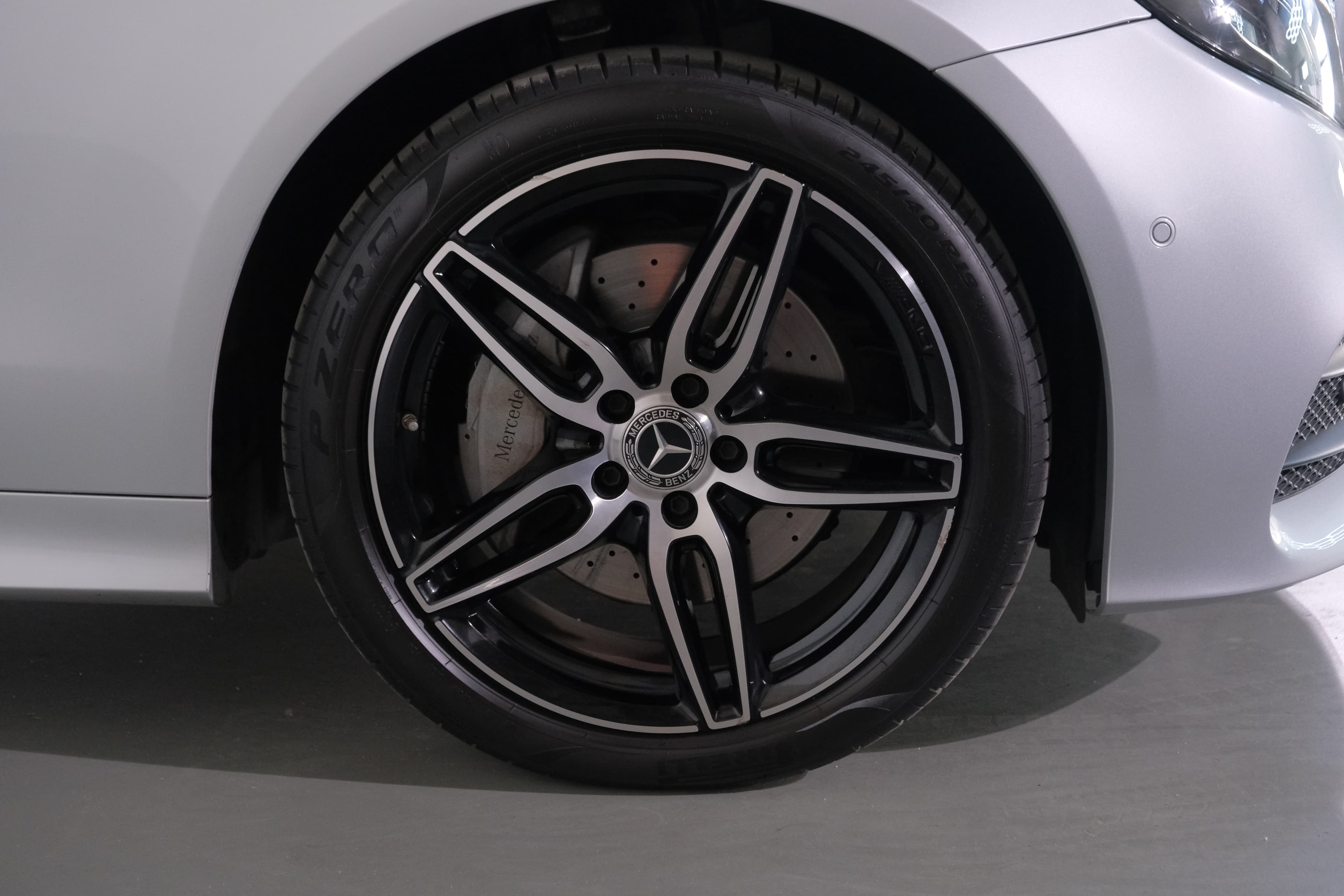 Mercedes Benz E 220 Coupe Bild 12