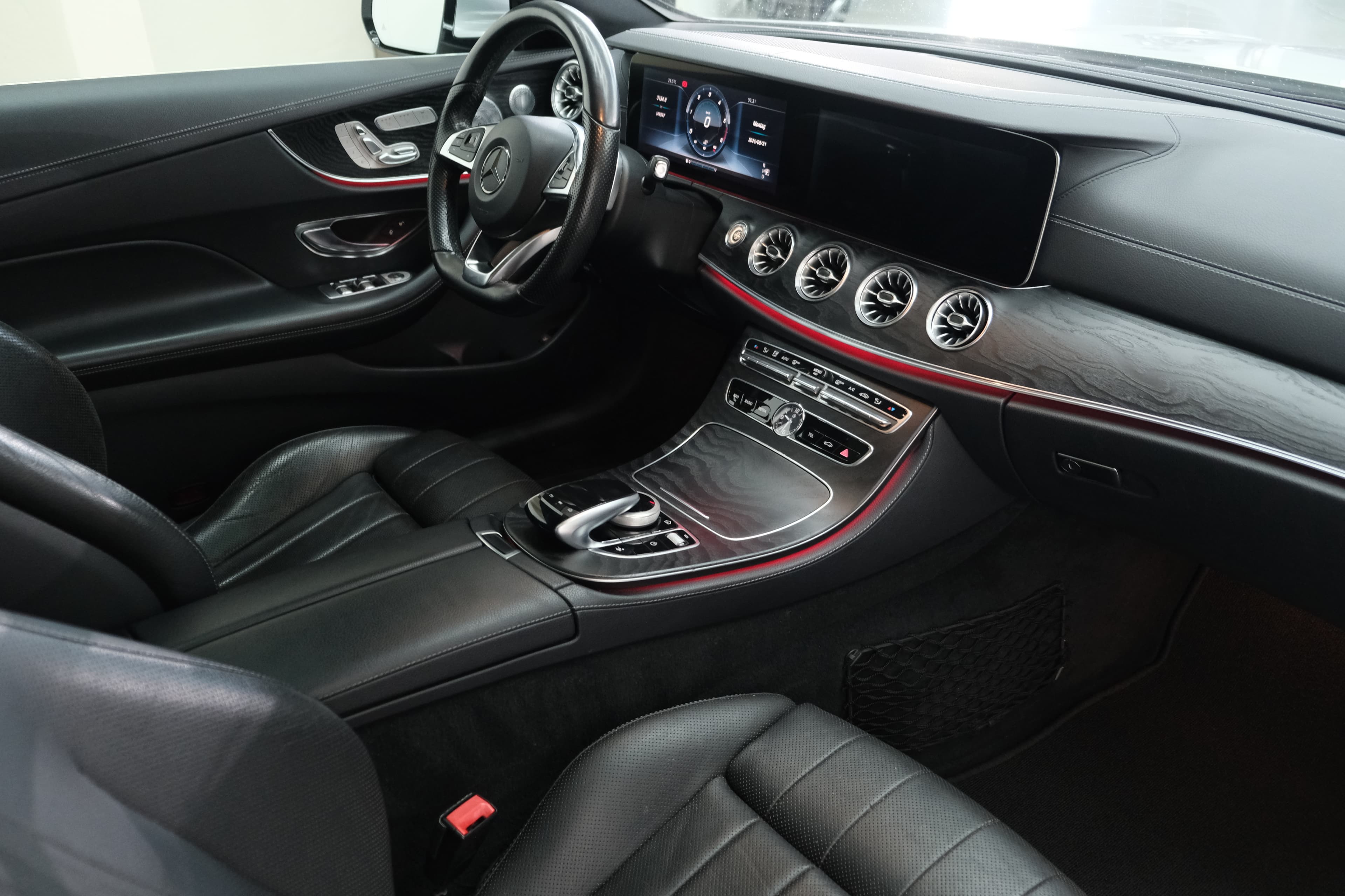 Mercedes Benz E 220 Coupe Bild 32
