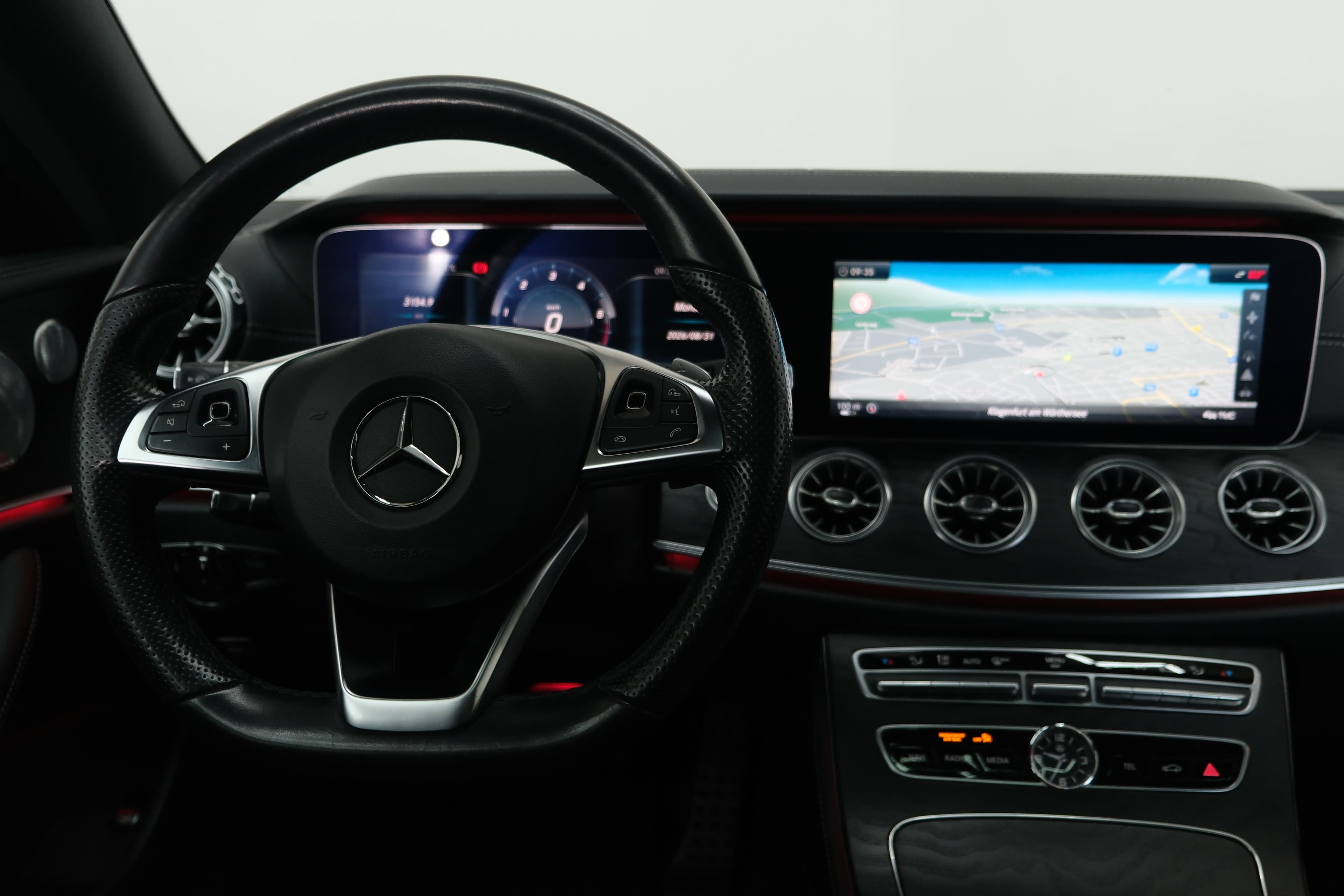 Mercedes Benz E 220 Coupe Bild 15