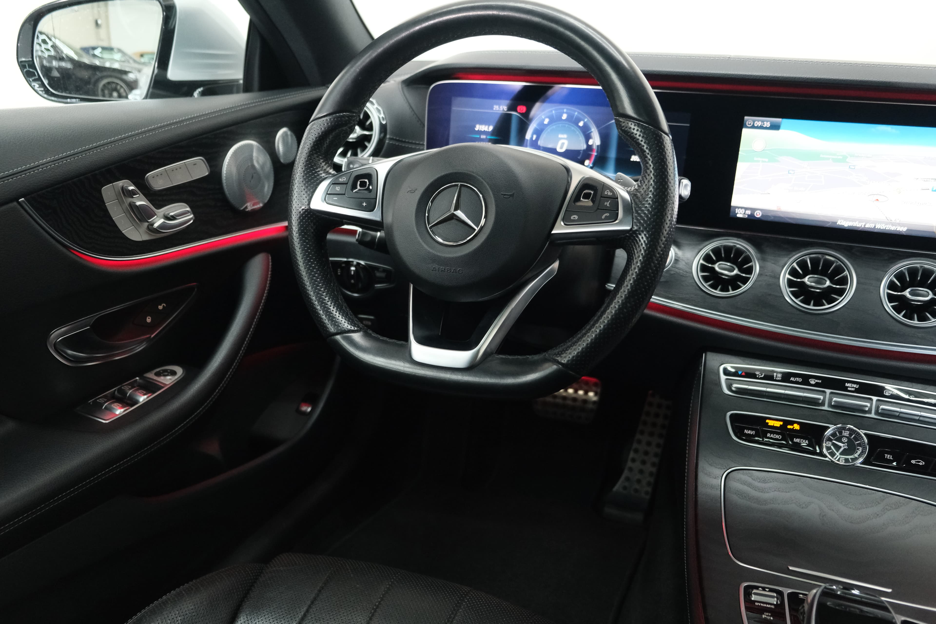 Mercedes Benz E 220 Coupe Bild 16