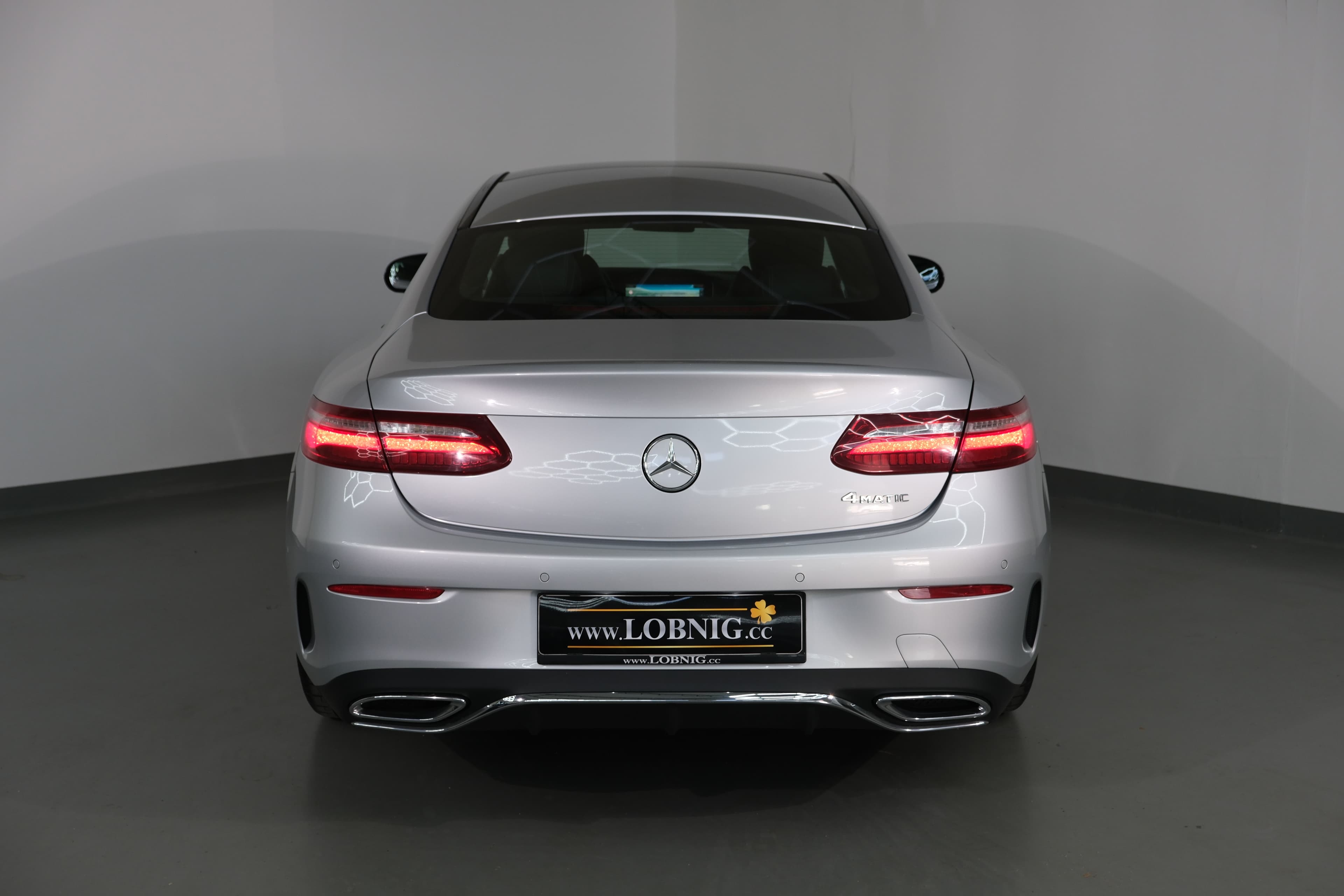 Mercedes Benz E 220 Coupe Bild 9