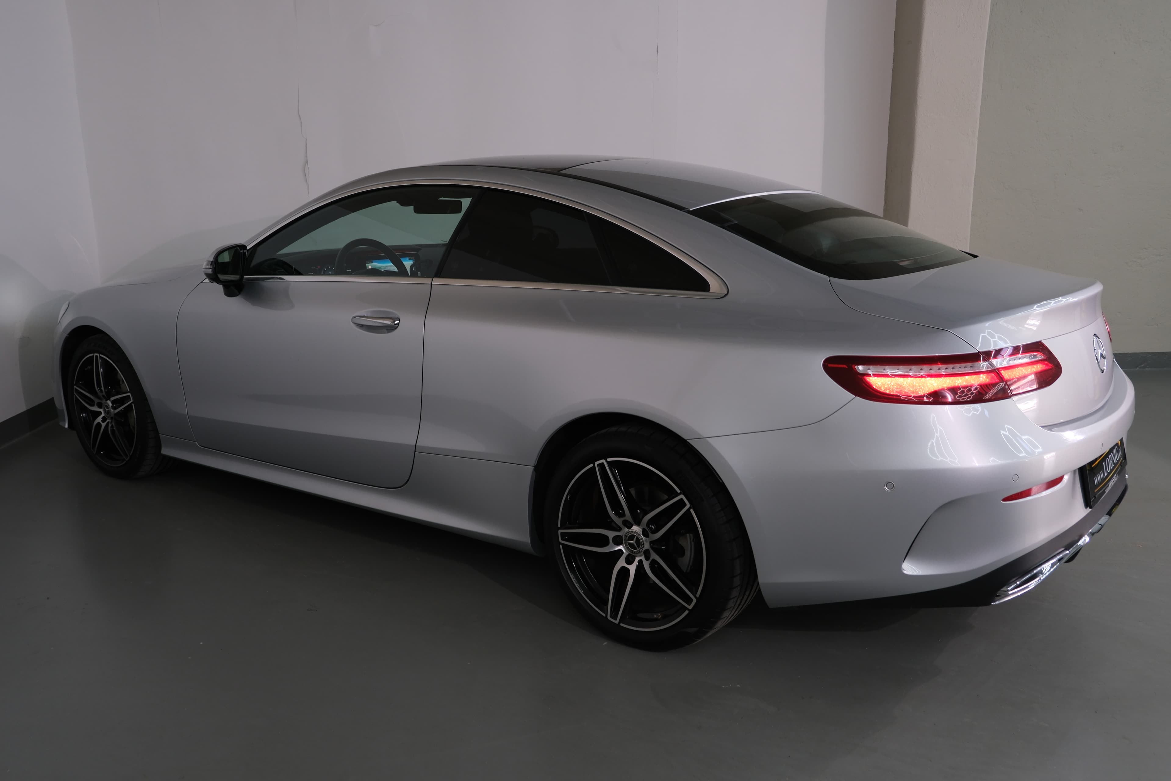 Mercedes Benz E 220 Coupe Bild 10